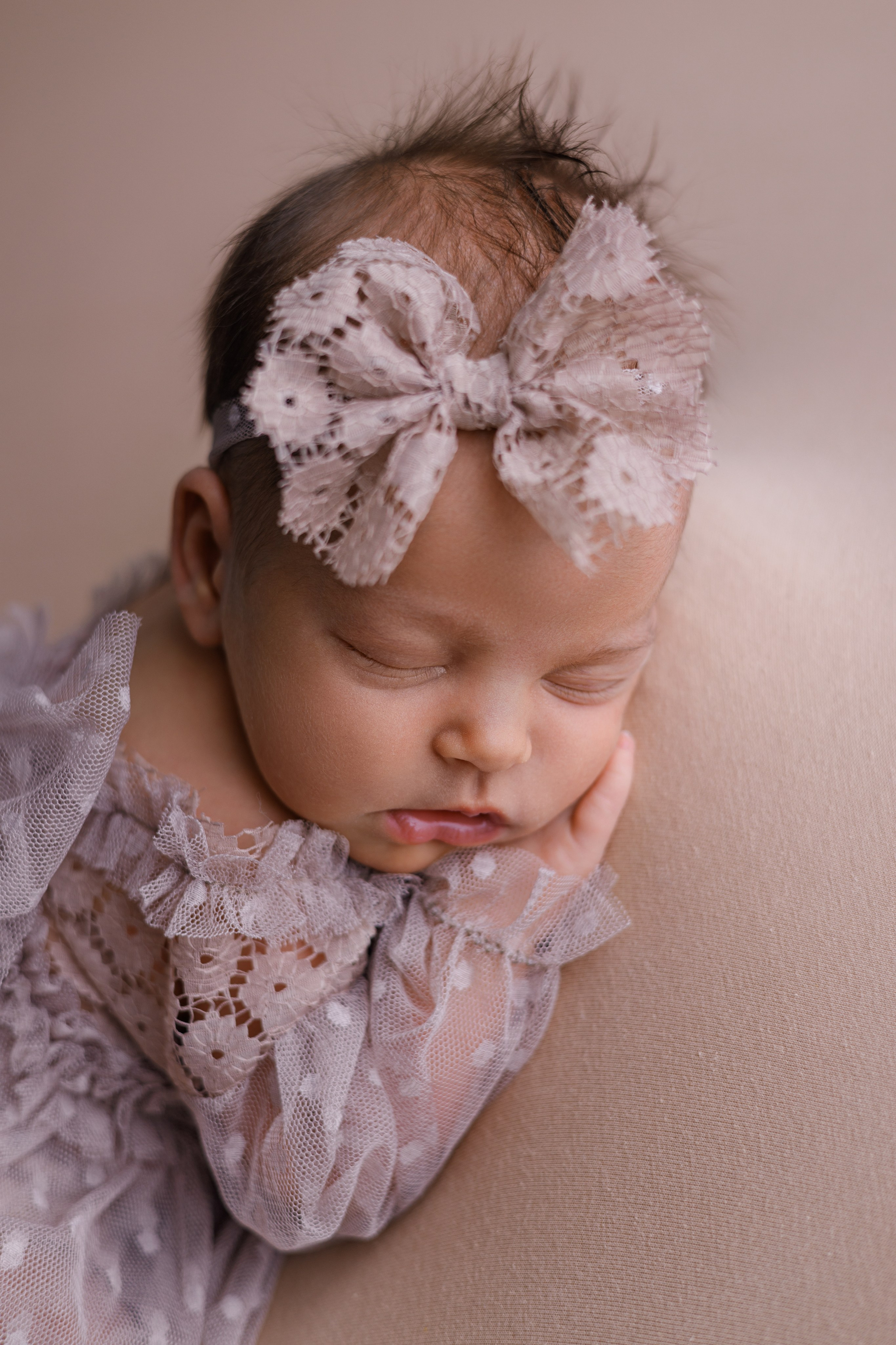 Мира. Евгения Горбунова фотограф новорожденных в Новом Уренгое