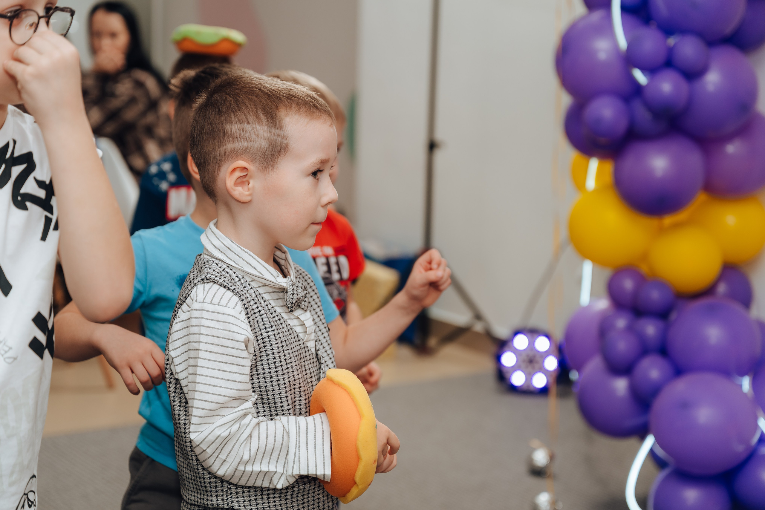 Праздник Матвея Мультифокс. Детский и семейный фотограф Катерина Мишина