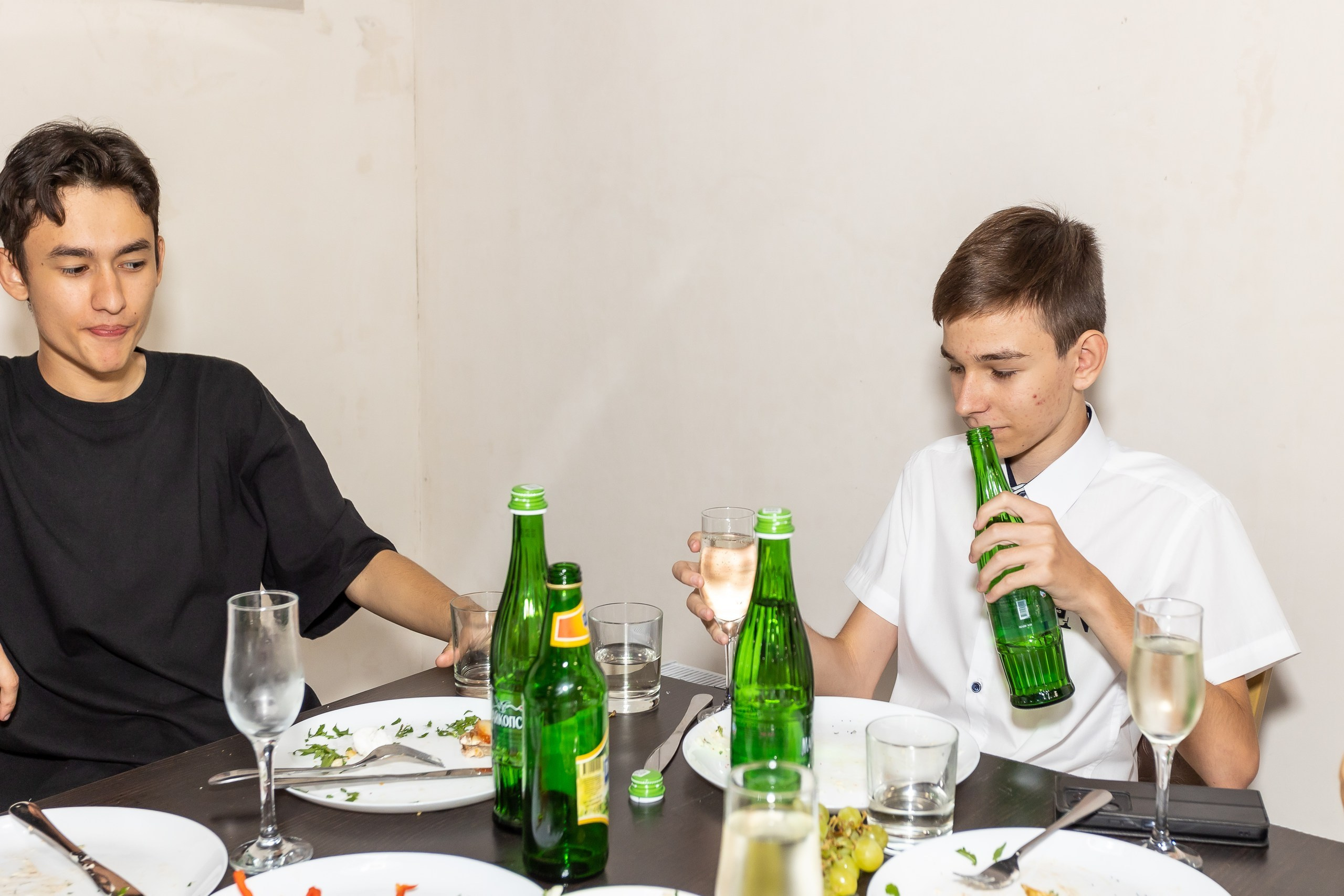 Вручение аттестата и выпускной вечер. Выпускные альбомы Майкоп, Краснодар Елена Золотарева