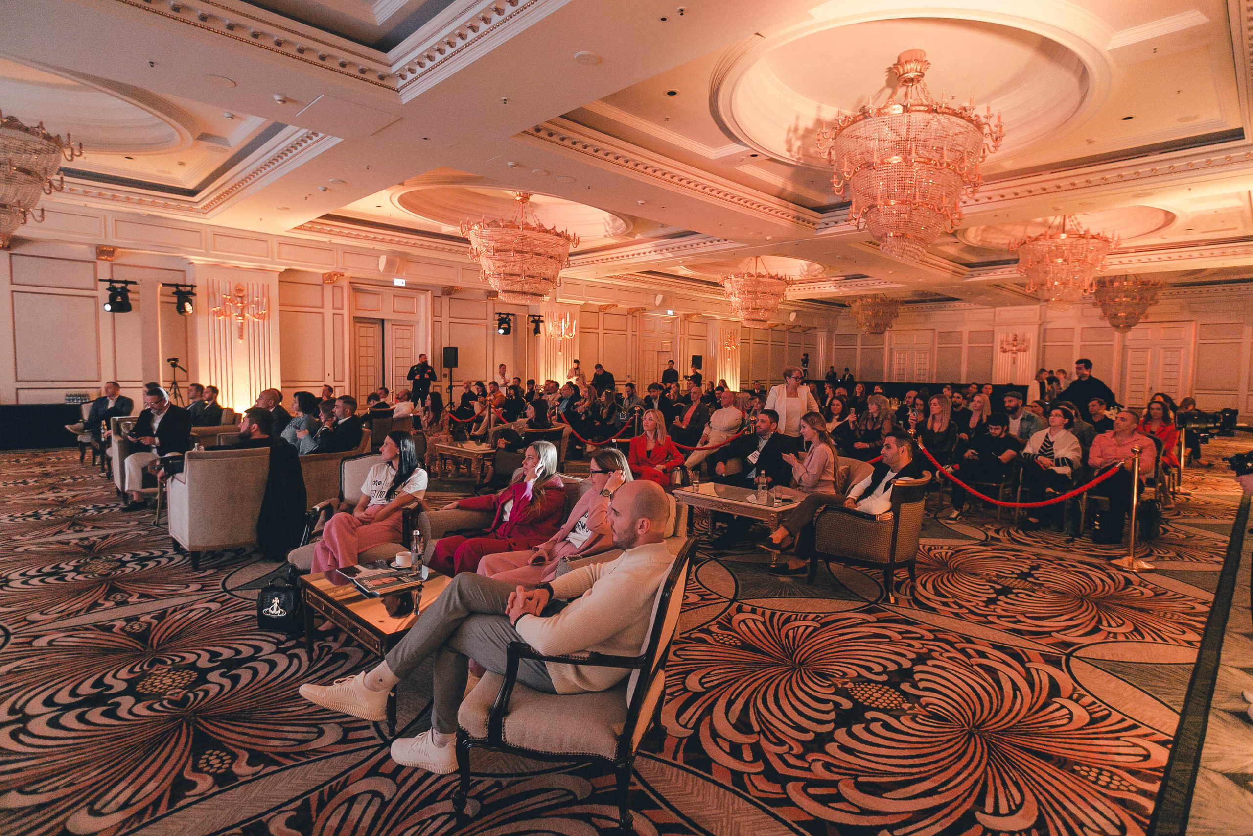 INVEST DUBAI EXPO MOSCOW'23. Репортажный фотограф Андрей Герасимов