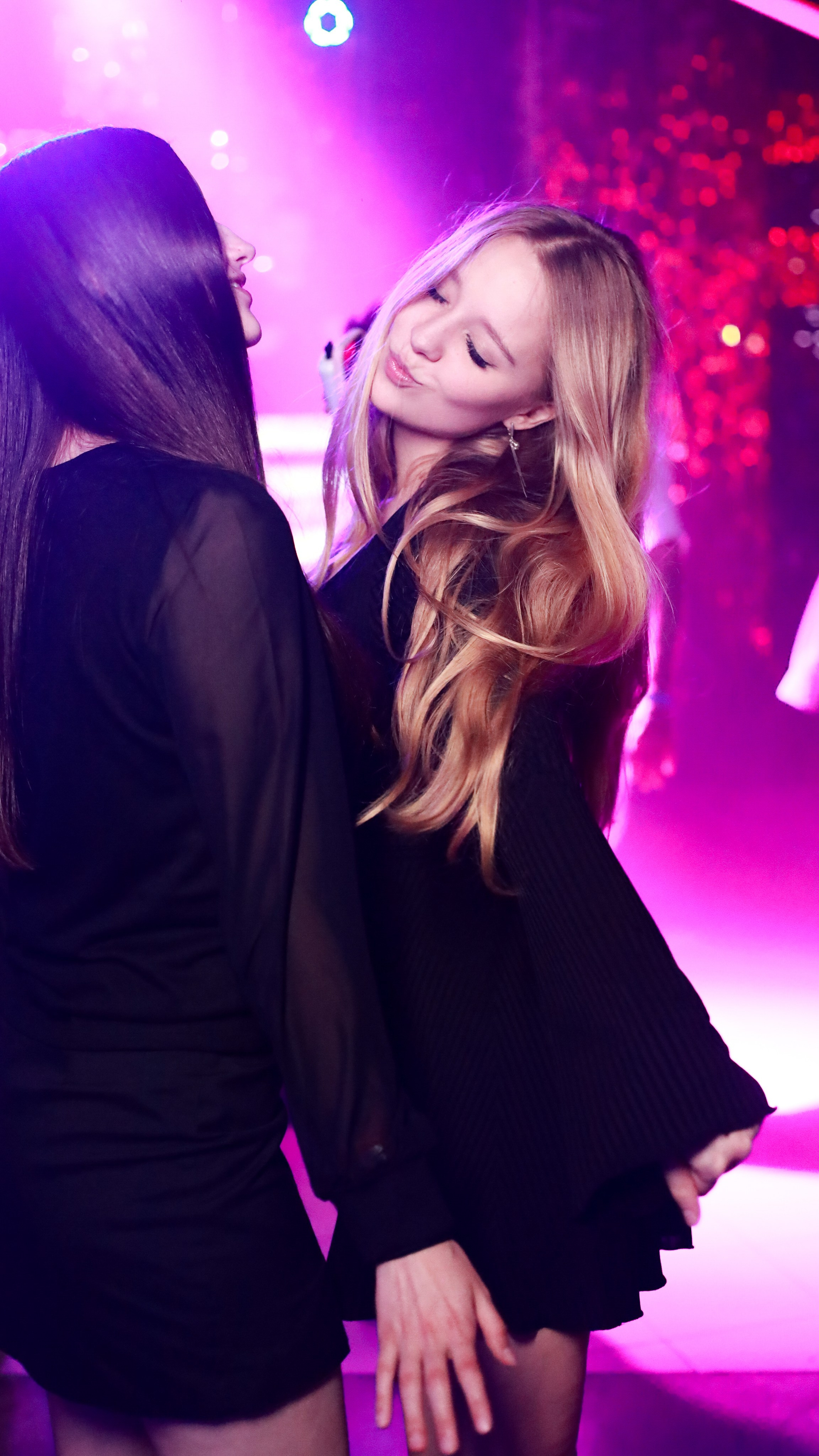 Клуб Резиденция лучшее. Контакты