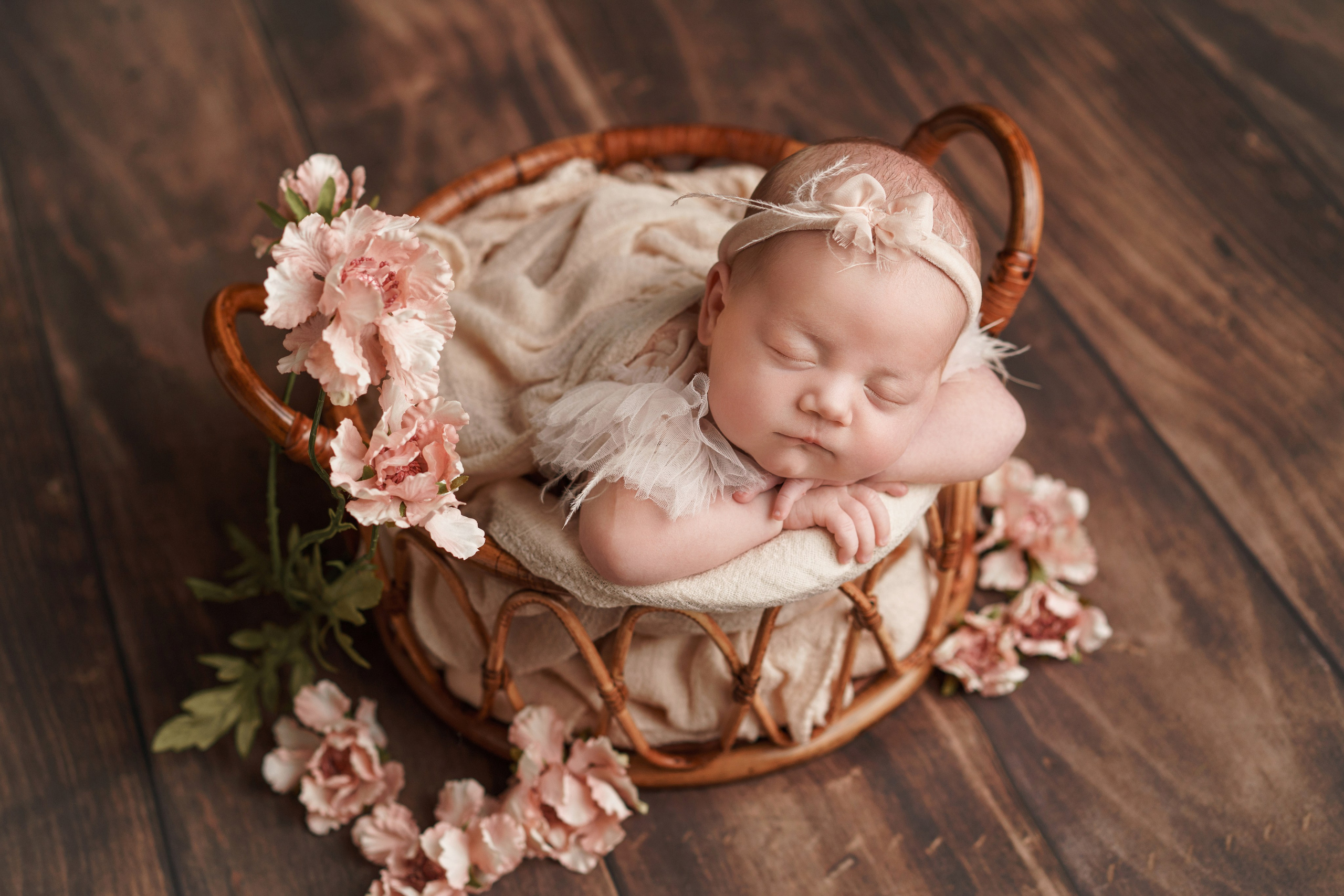 Фотосессия новорожденных | Галерея трогательных кадров малышей в стиле newborn. Фотосессия новорожденных в Москве и Московской области | Профессиональный фотограф newborn — Татьяна Иванова