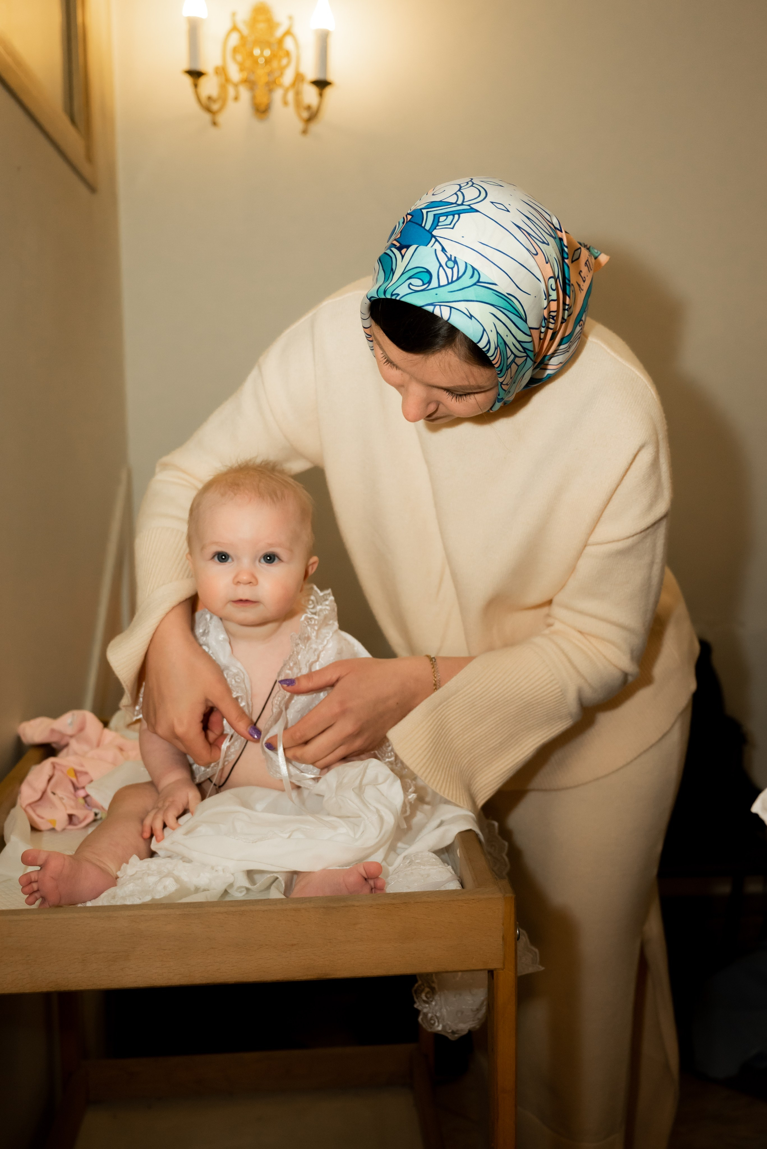 Крещение в Храме Мартина святителя на таганке. Фотограф Ксения Огородова портфолио