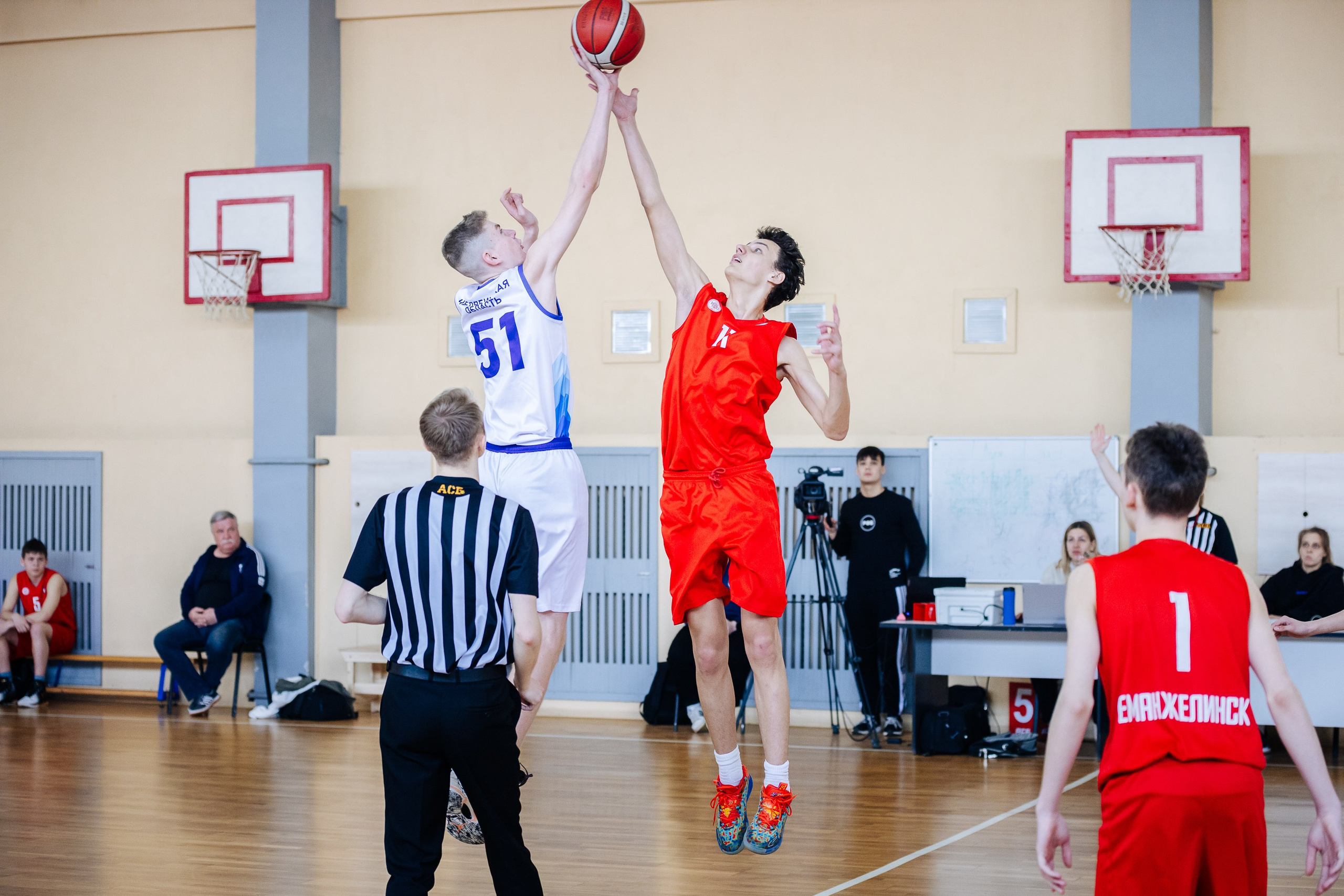 Баскетбол ПЕРВЕНСТВО ЧЕЛЯБИНСКОЙ ОБЛАСТИ // 08.04.24. Денис Прохоров Фотограф в г. Магнитогорск