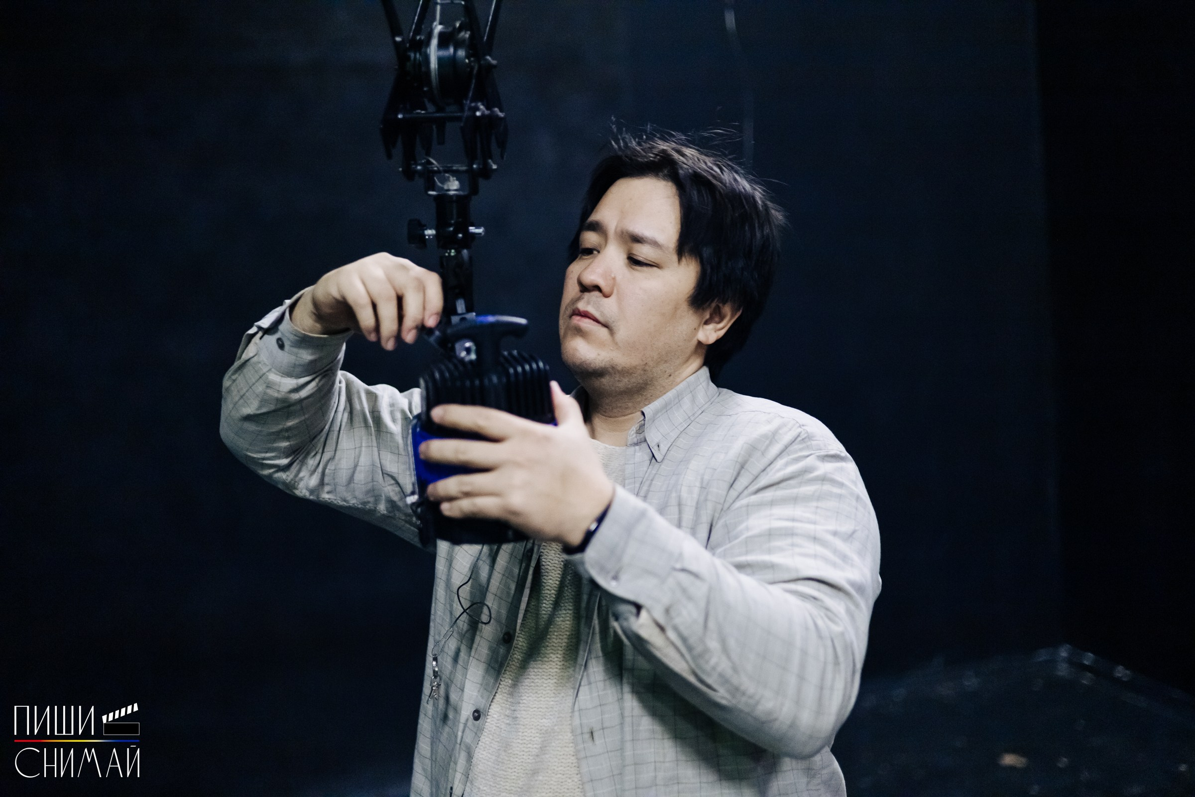 Бэкстейдж со съемок фильма в рамках школы «Пиши — снимай» / 08.12.2023. Денис Прохоров Фотограф в г. Магнитогорск