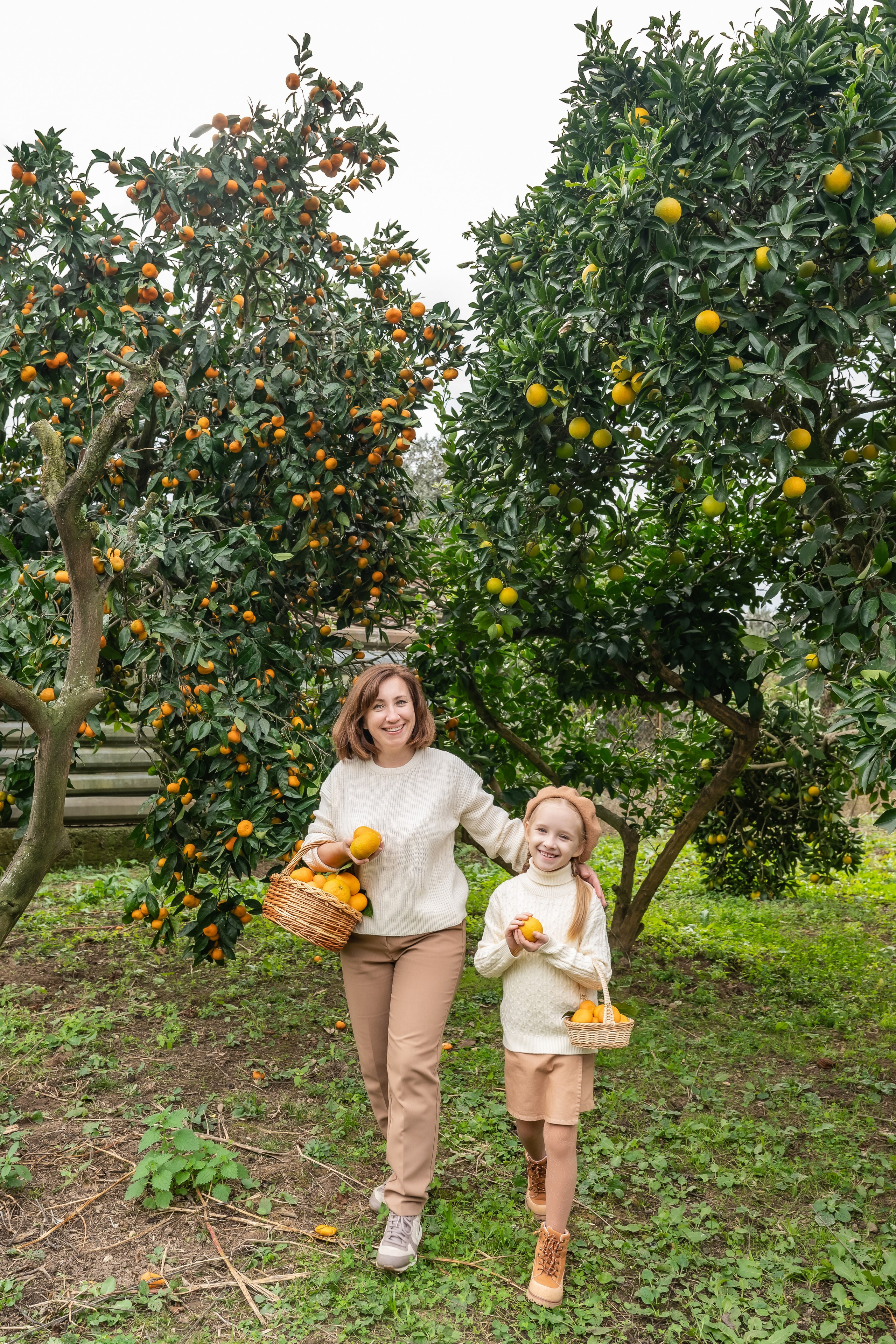 Феи мандаринов Эльвира и Дианочка. Наталья Слесаренко фотограф в Сочи