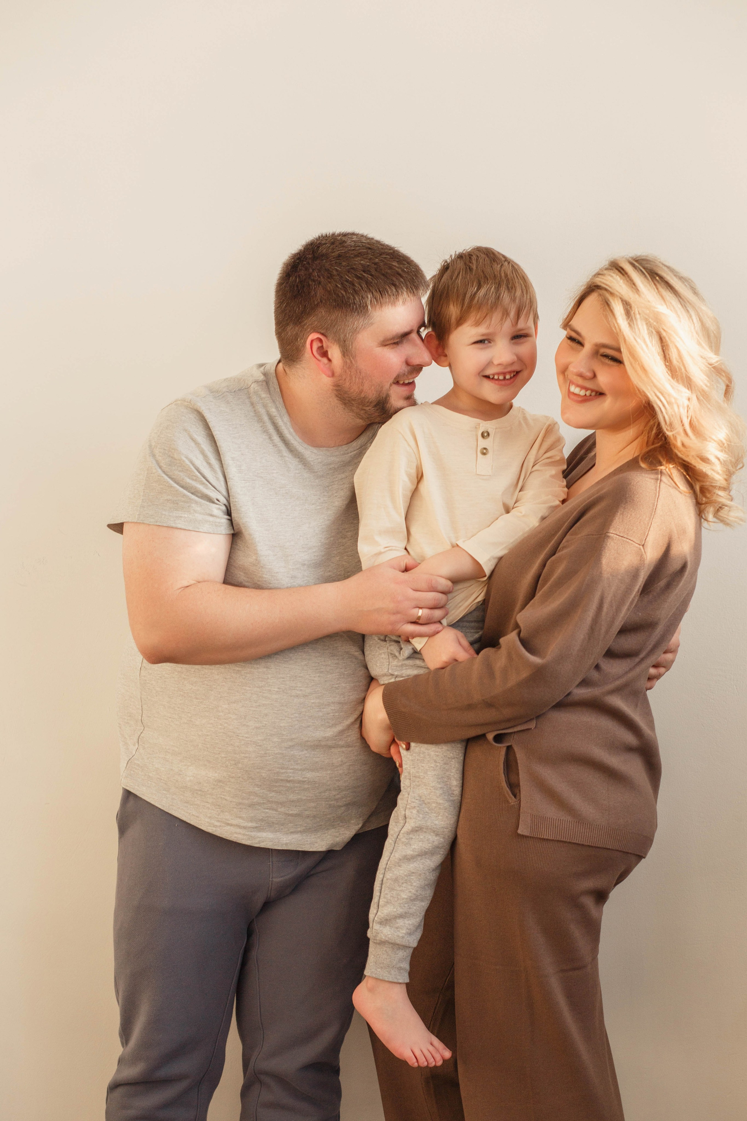 Наташа с семьёй. Фотостудия «Дом». Фотограф Нижний Новгород