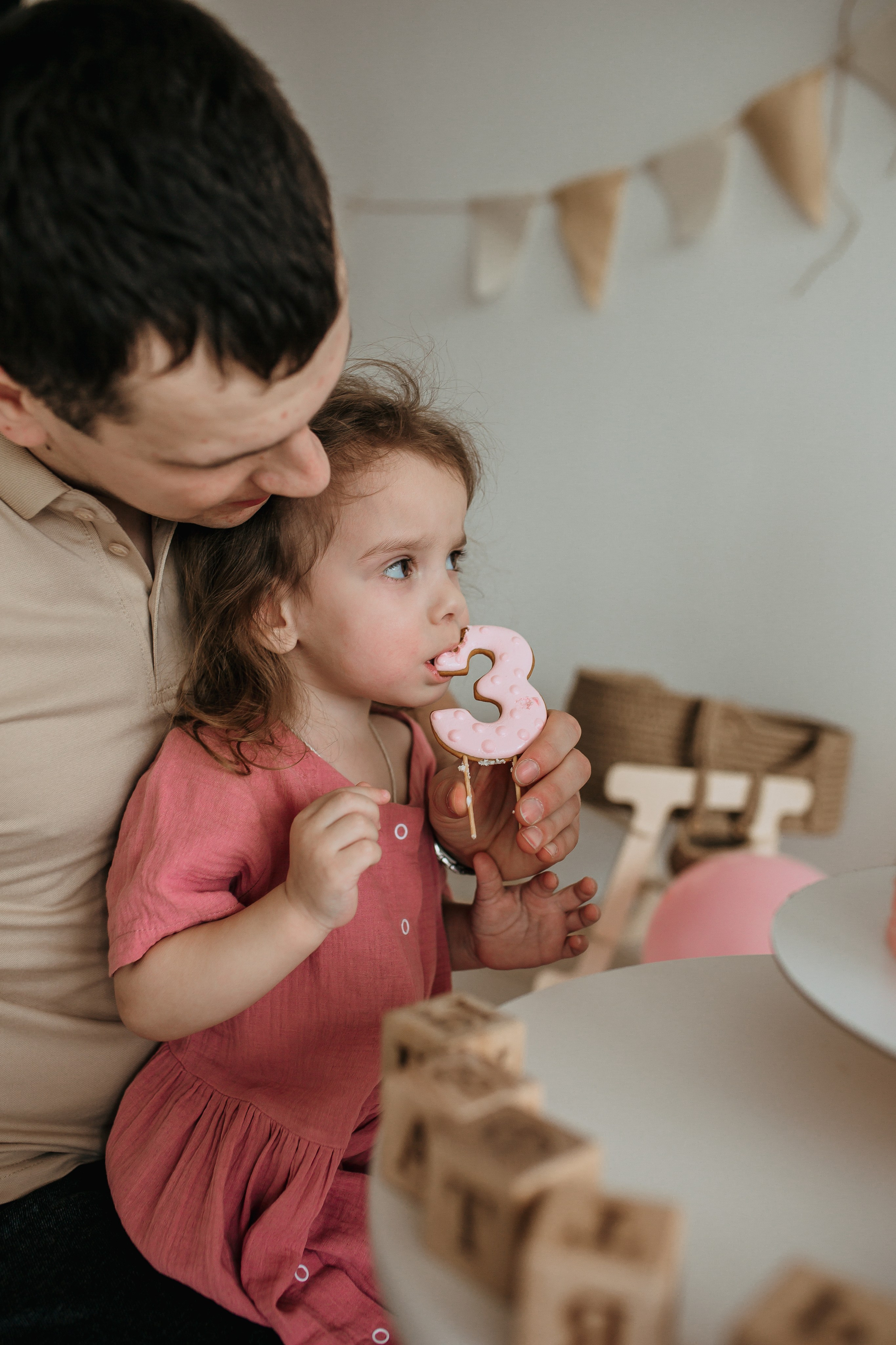 Катя & Аня 3 годика. Семейный и Свадебный фотограф в Санкт-Петербурге Плохая Екатерина