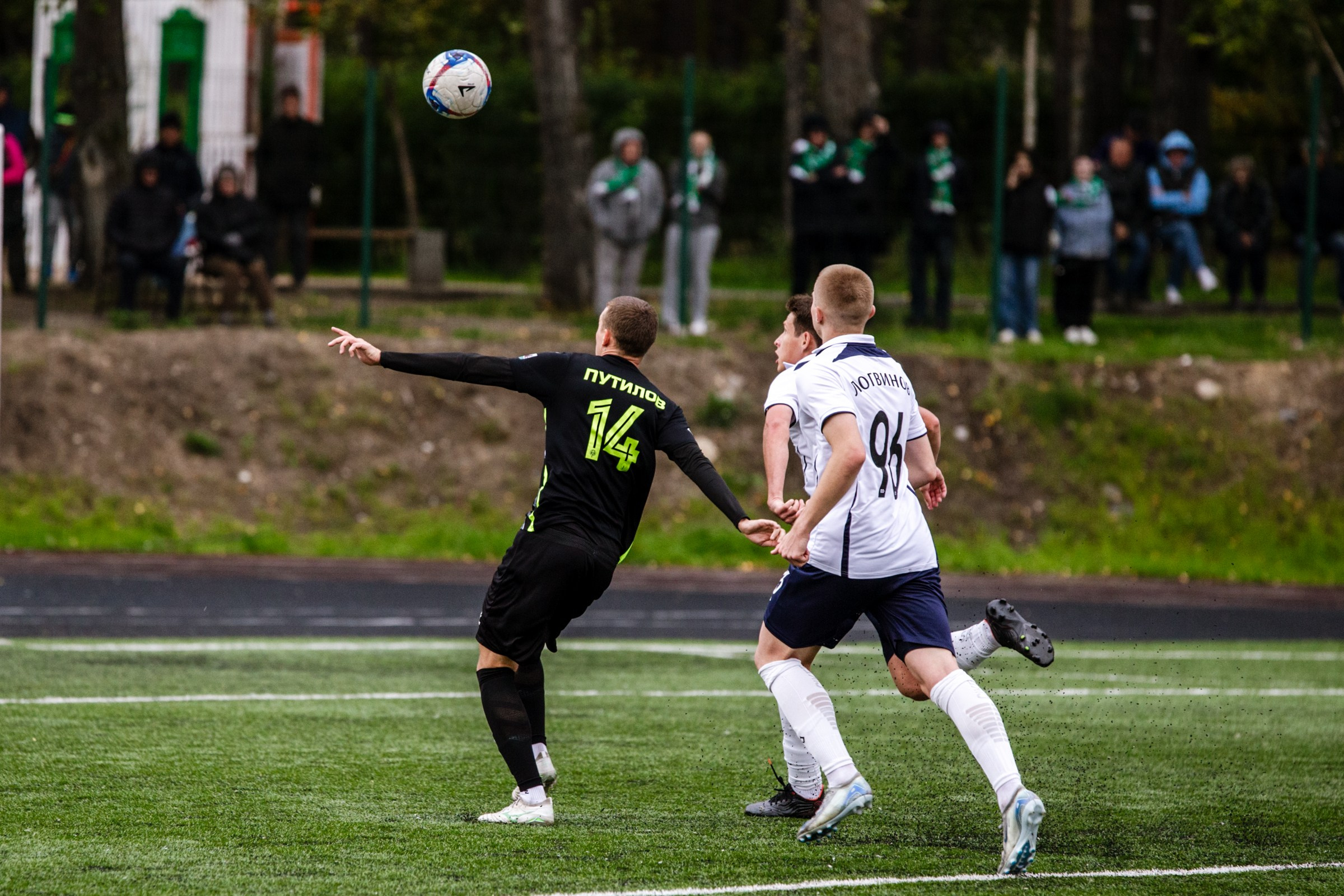Первенство России по футболу LEON-Вторая лига Б | ФК Иркутск — Космос (Долгопрудный) | 14.09.25. Фотограф в Иркутске Евгения Айвазова