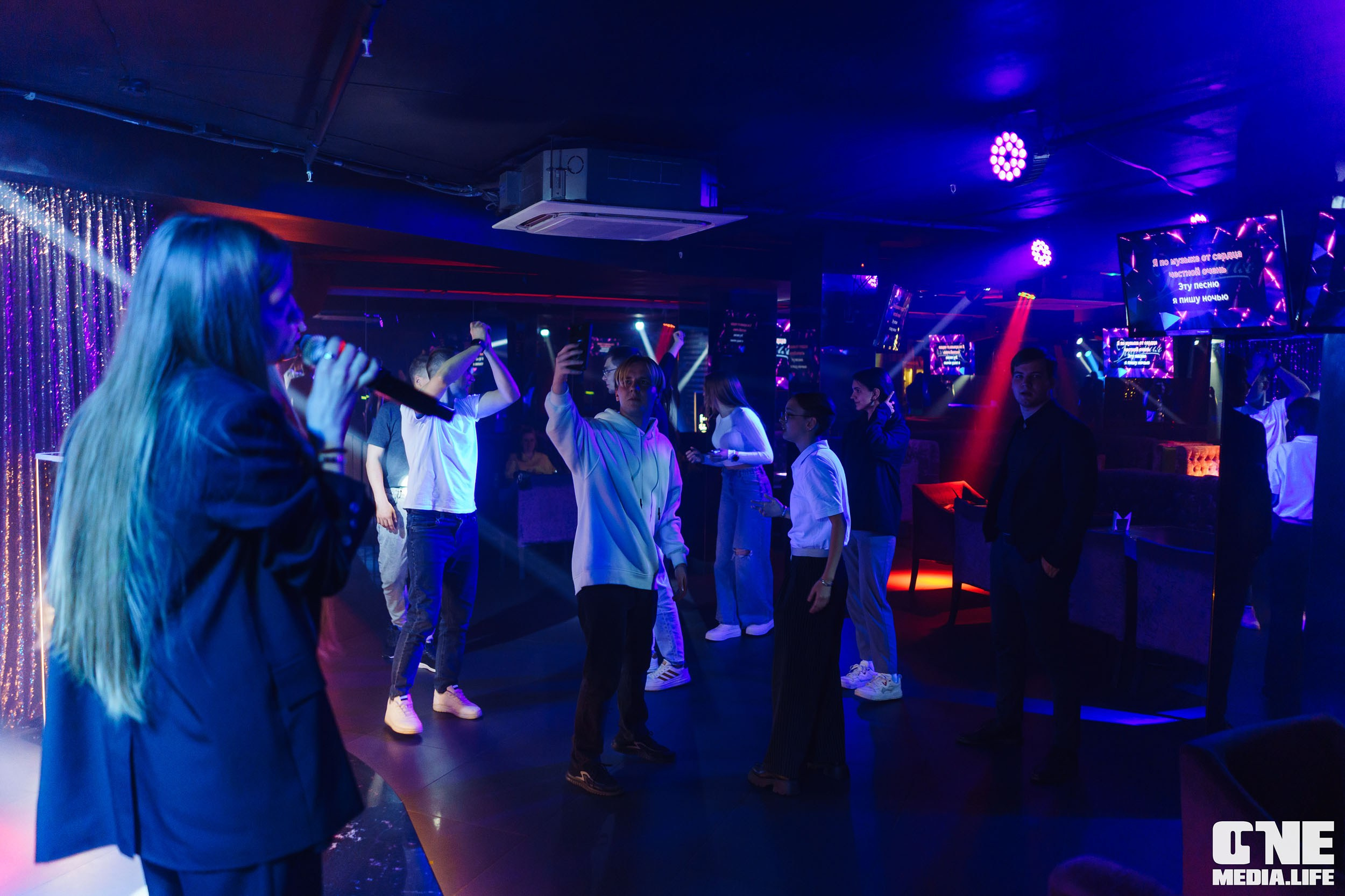 Караоке марафон в караоке-клубе Эйфория. One Media Life: фоторепортажи, фотоотчеты с мероприятий и заведений