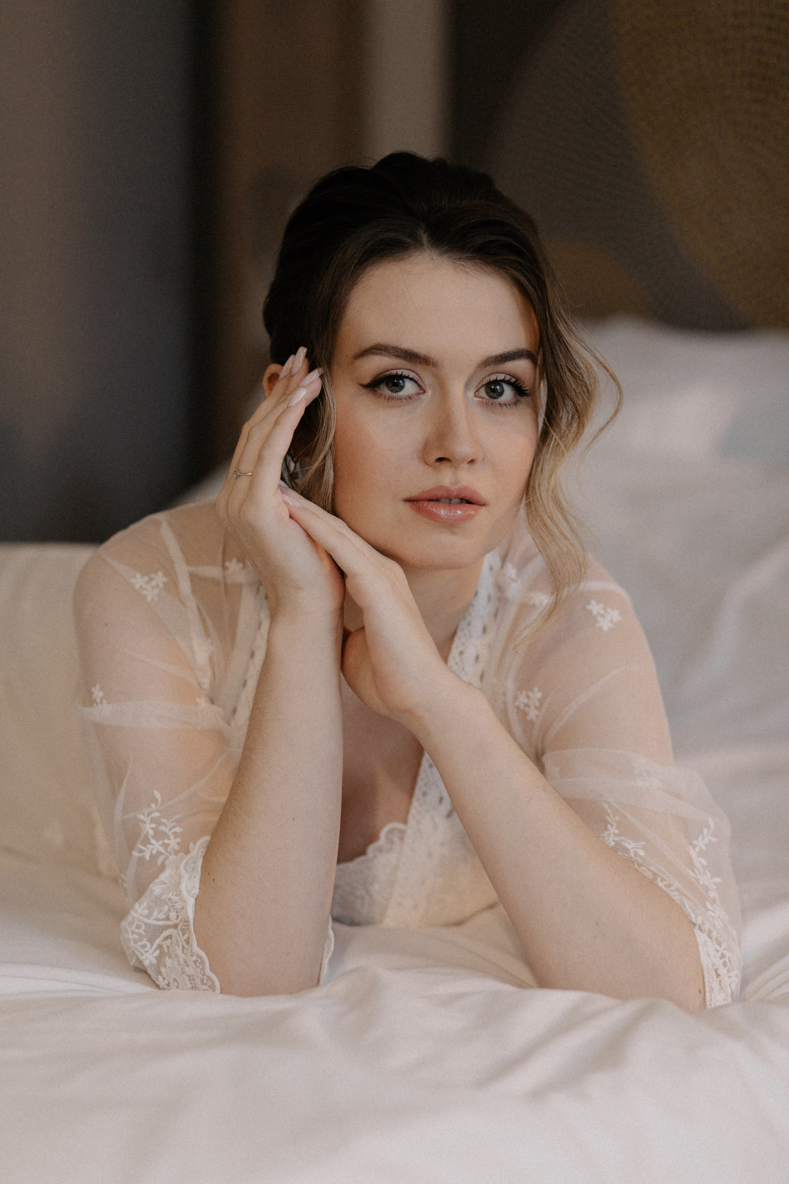 Ксюша и Илья. Утро в отеле роспись в Birds. Свадебный и портретный фотограф в Москве Анастасия Масюк