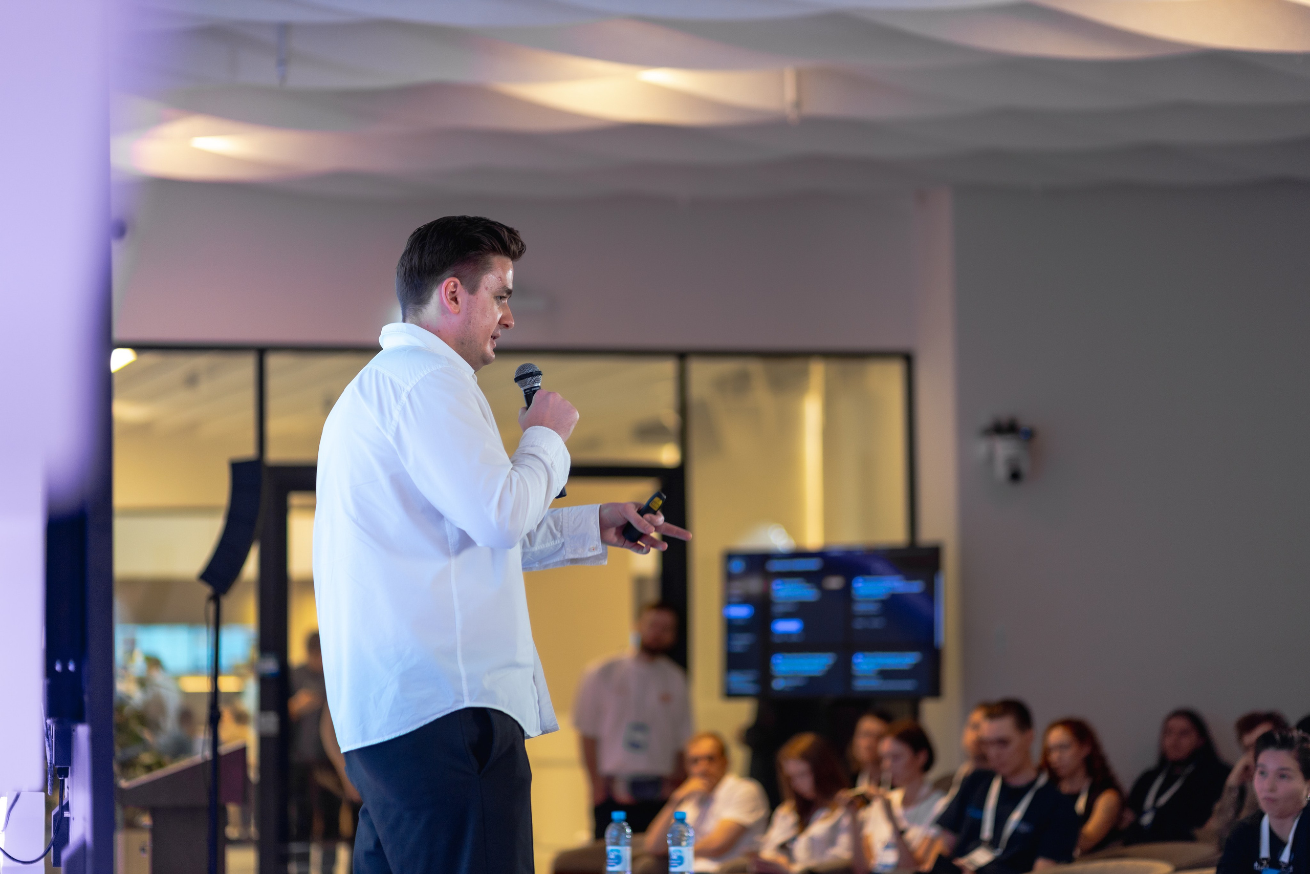 Aha! — 29–30 мая 2025. Фотобанк Матемаркетинг