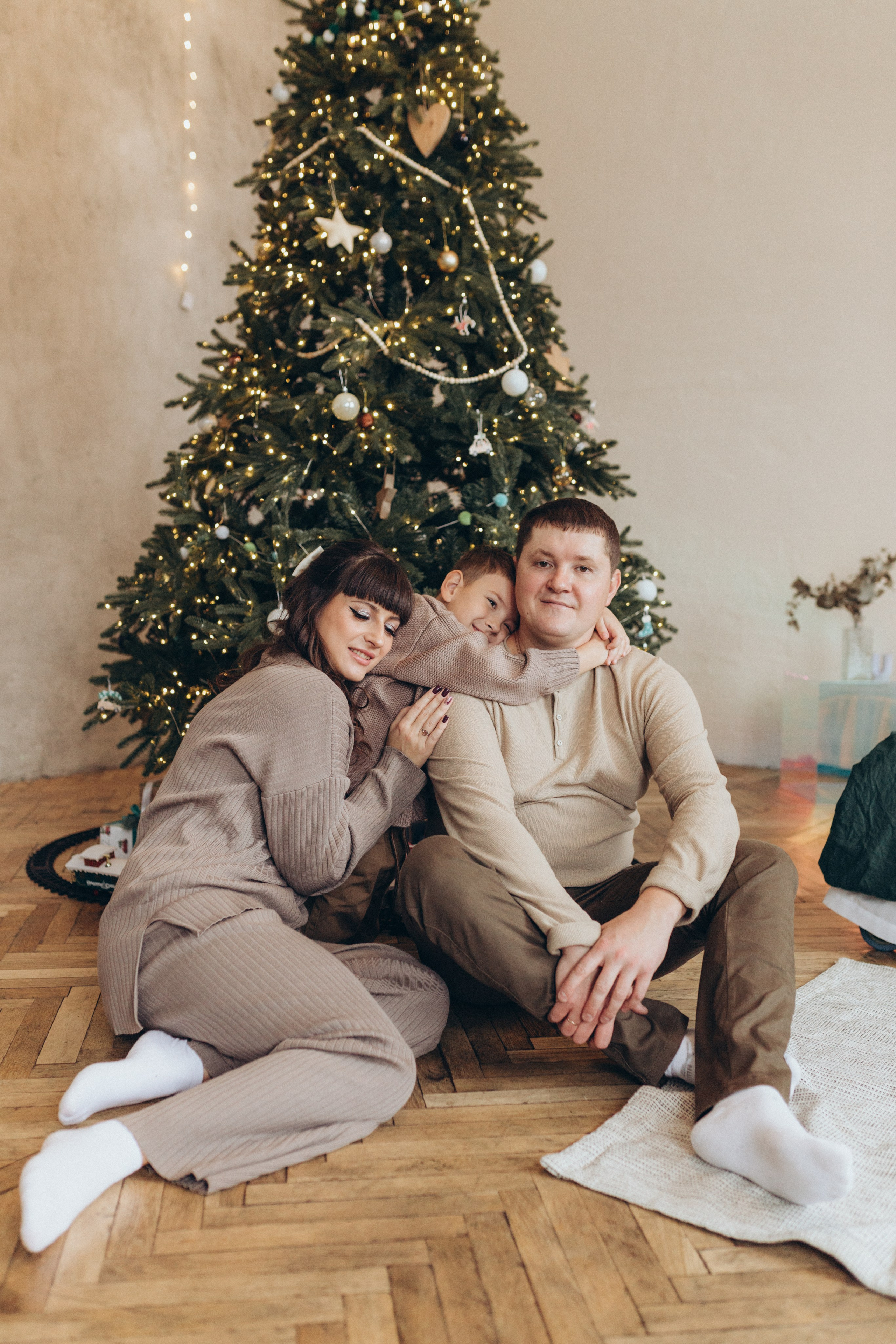 Юля, Вова и Тимочка. Фотограф Кемерово Анастасия Ларионова