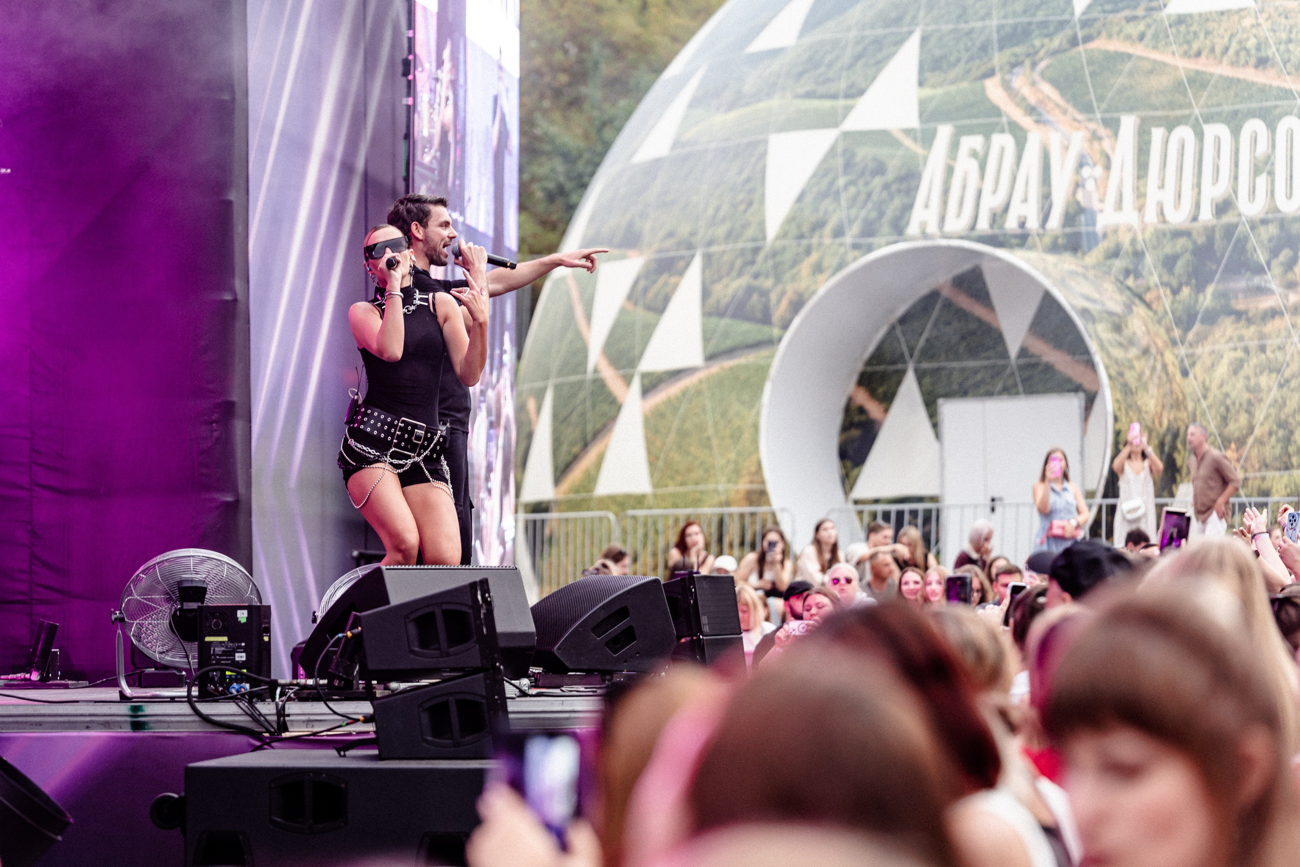 Лёша Свик • Банд’Эрос • Олег Майами • Filatov & Karas. Свадебный и репортажный, фуд фотограф в Новороссийске Евгений Александриди