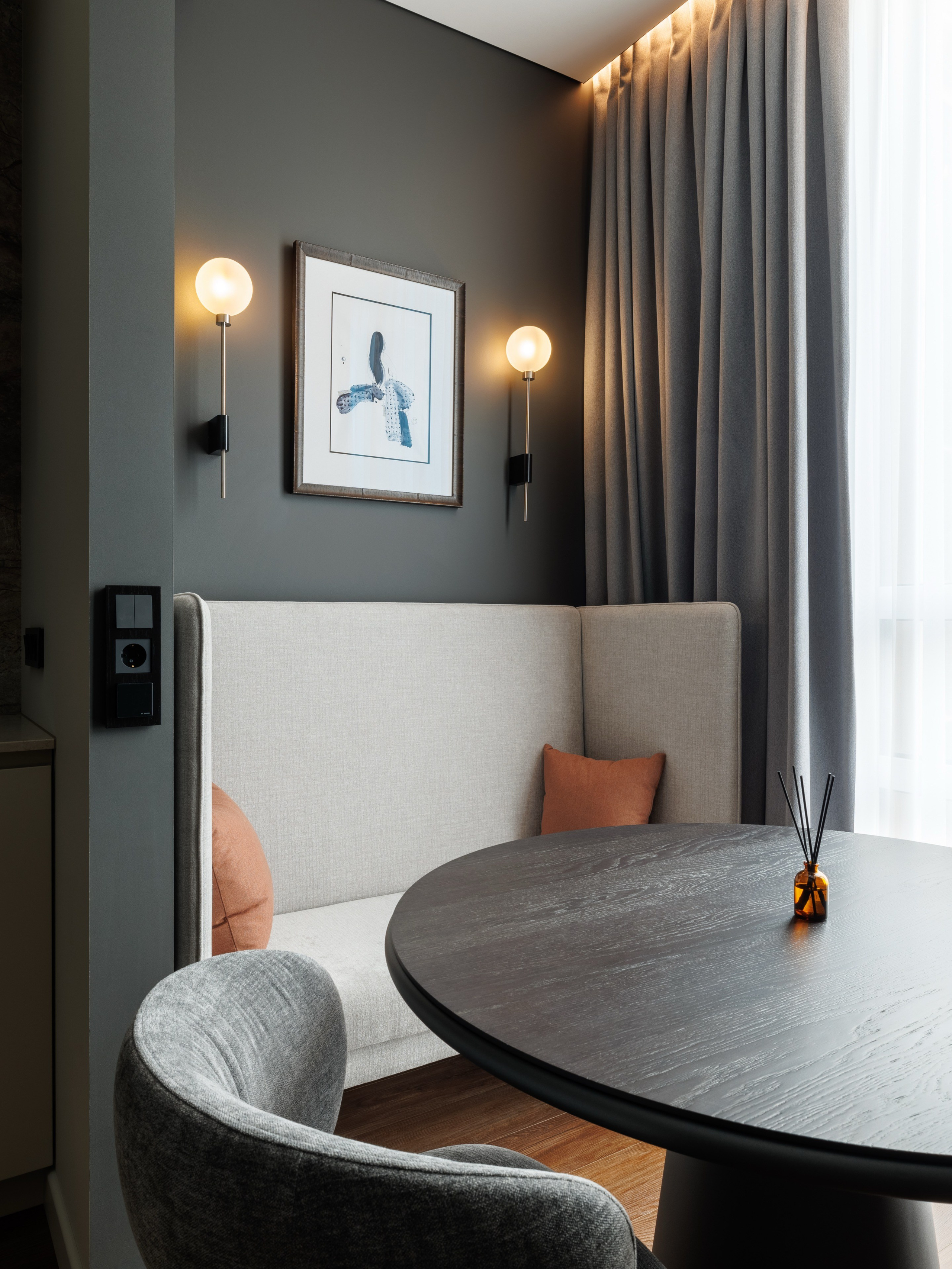 Interior photos of a 70 sq.m apartment in the Dynasty residential complex. Commercial photographer | Anton Ermakov