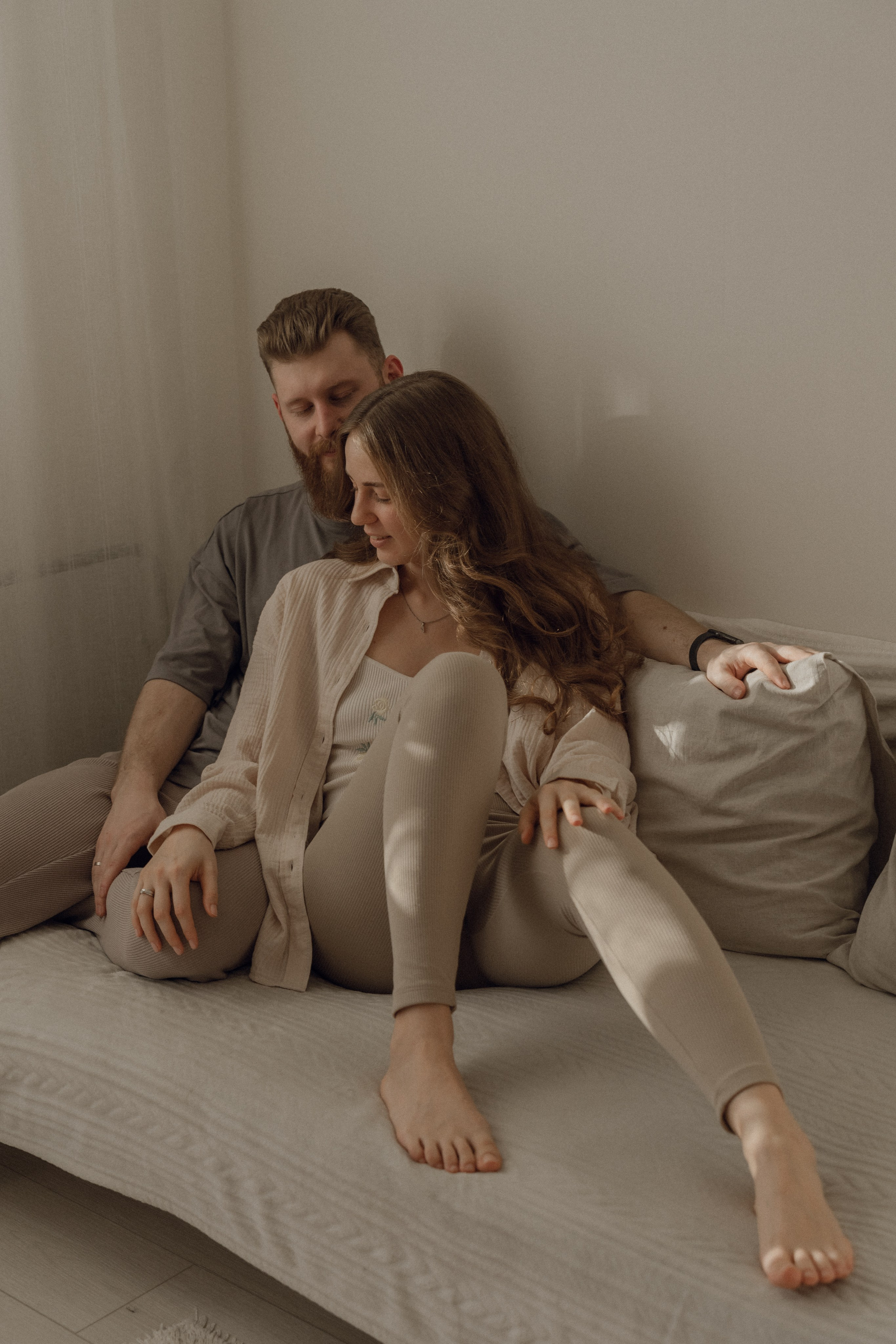 Парная домашняя фотосессия в Архангельске. Портретный и свадебный фотограф в Архангельске Елизавета Стрекаловская