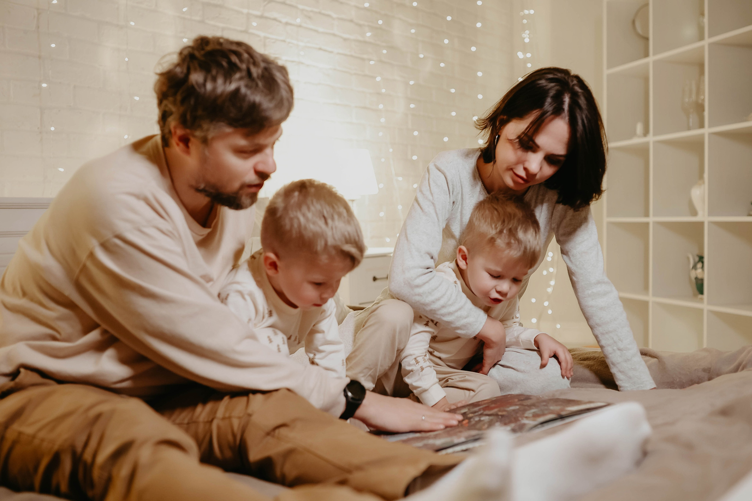 Новогодняя. Саша+Андрей+дети. Photographer in Moscow & everywhere in the World Alena Vyalova