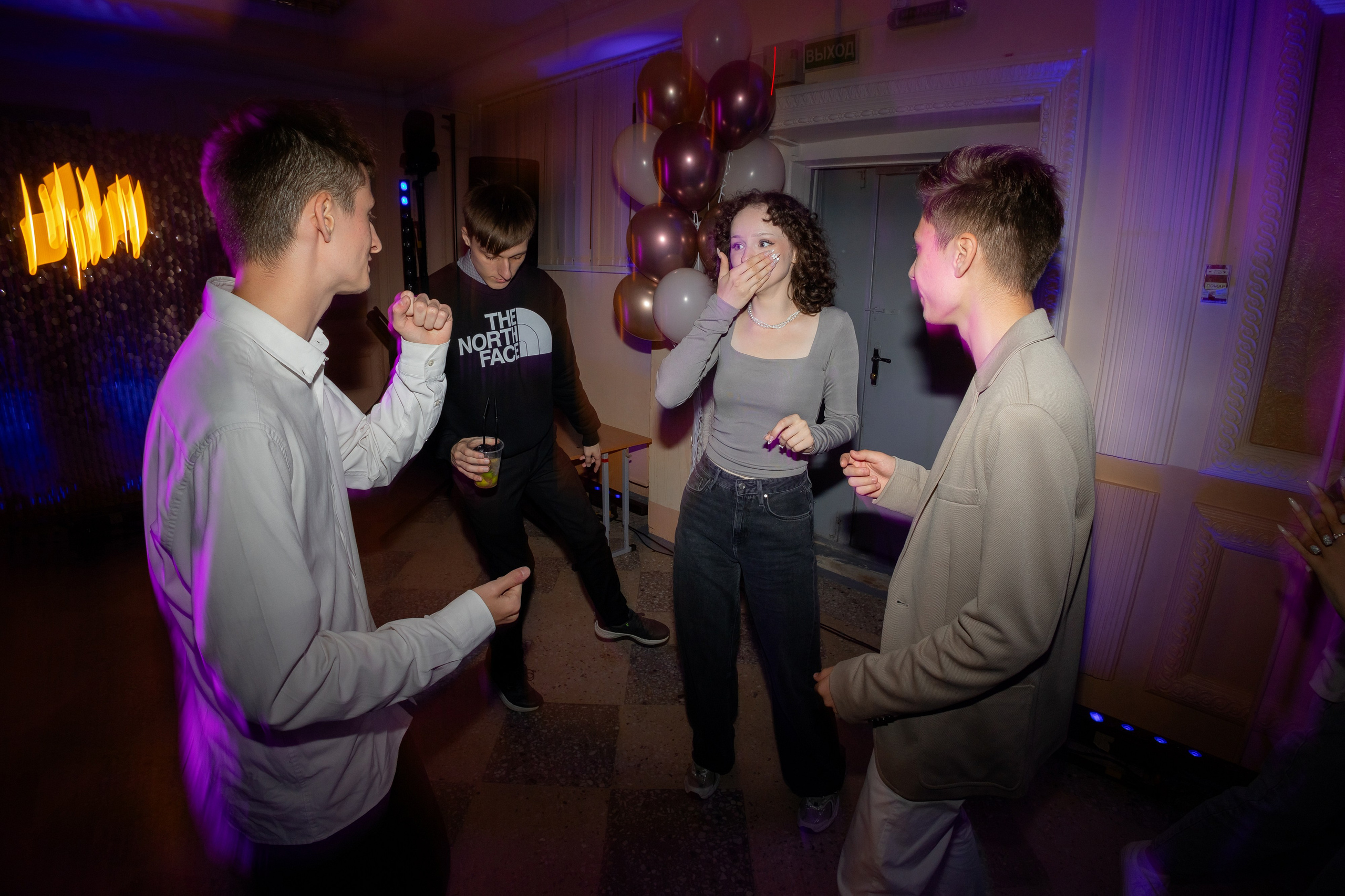 Школьный выпускной 2024 год в Соколе (Минск). Свадебный фотограф в Минске/Беларуси Сергей Спиридонов