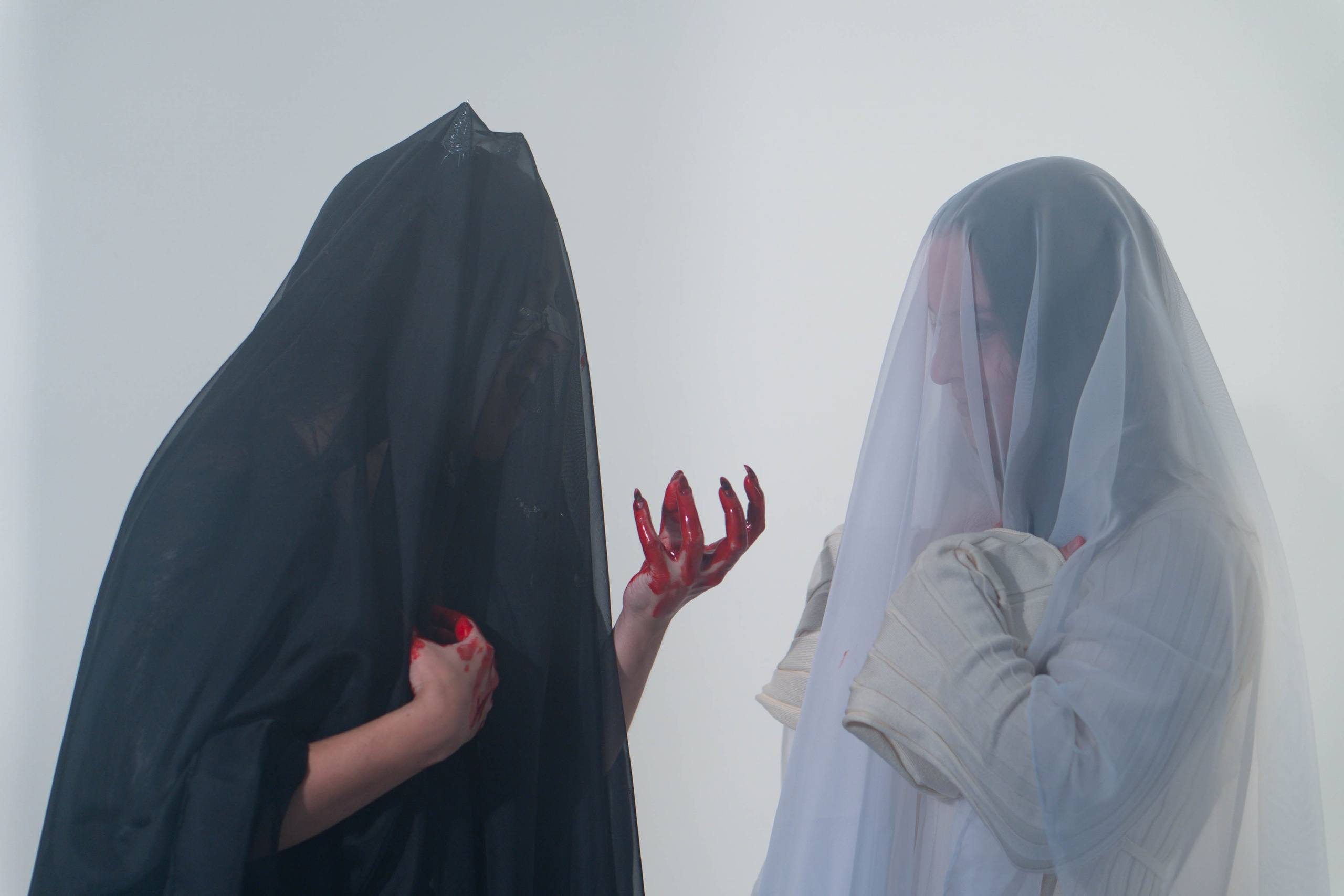 Ира и Кристина. Хэллоуин. Главная