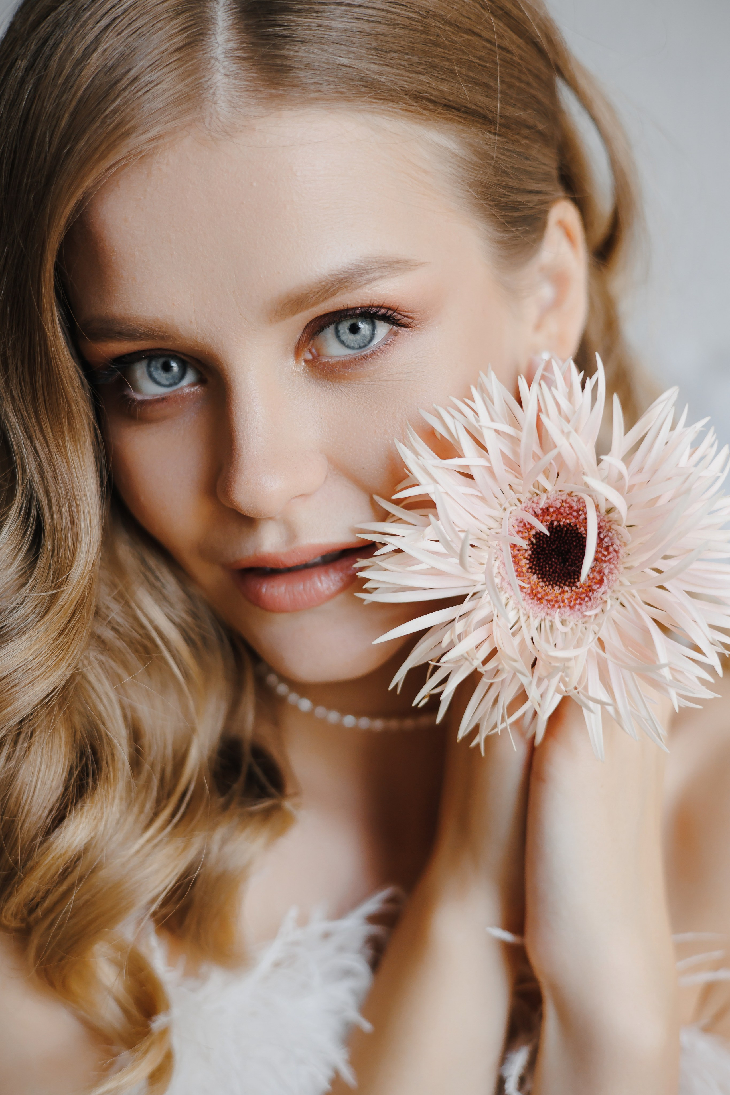 Wedding and Reportage photographer Marmarov Christya