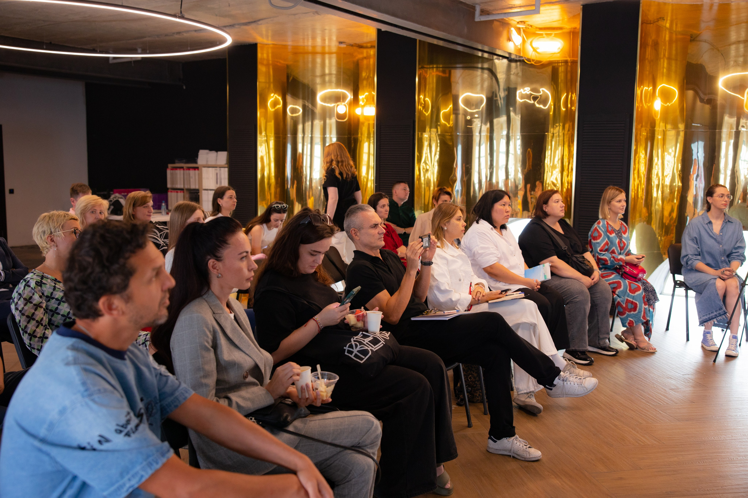 Выставка Espero Moscow Filati Week. Фотограф Москва