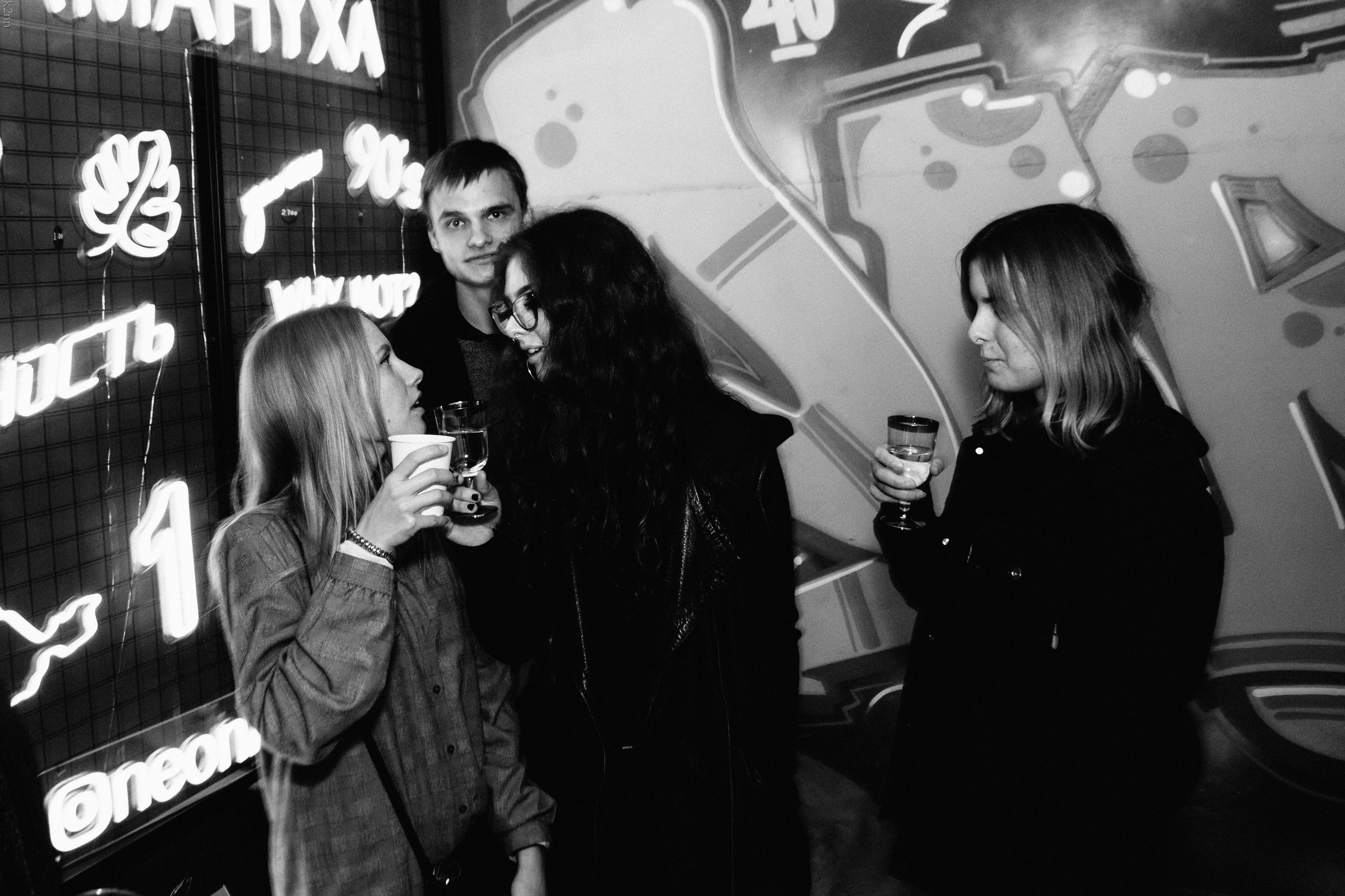 ОТКРЫТИЕ ВЫСТАВКИ «ХЮБРИС ВЕЩЕЙ» | Замануха ноябрь 2020. Фотограф Антон Катунин | Симферополь