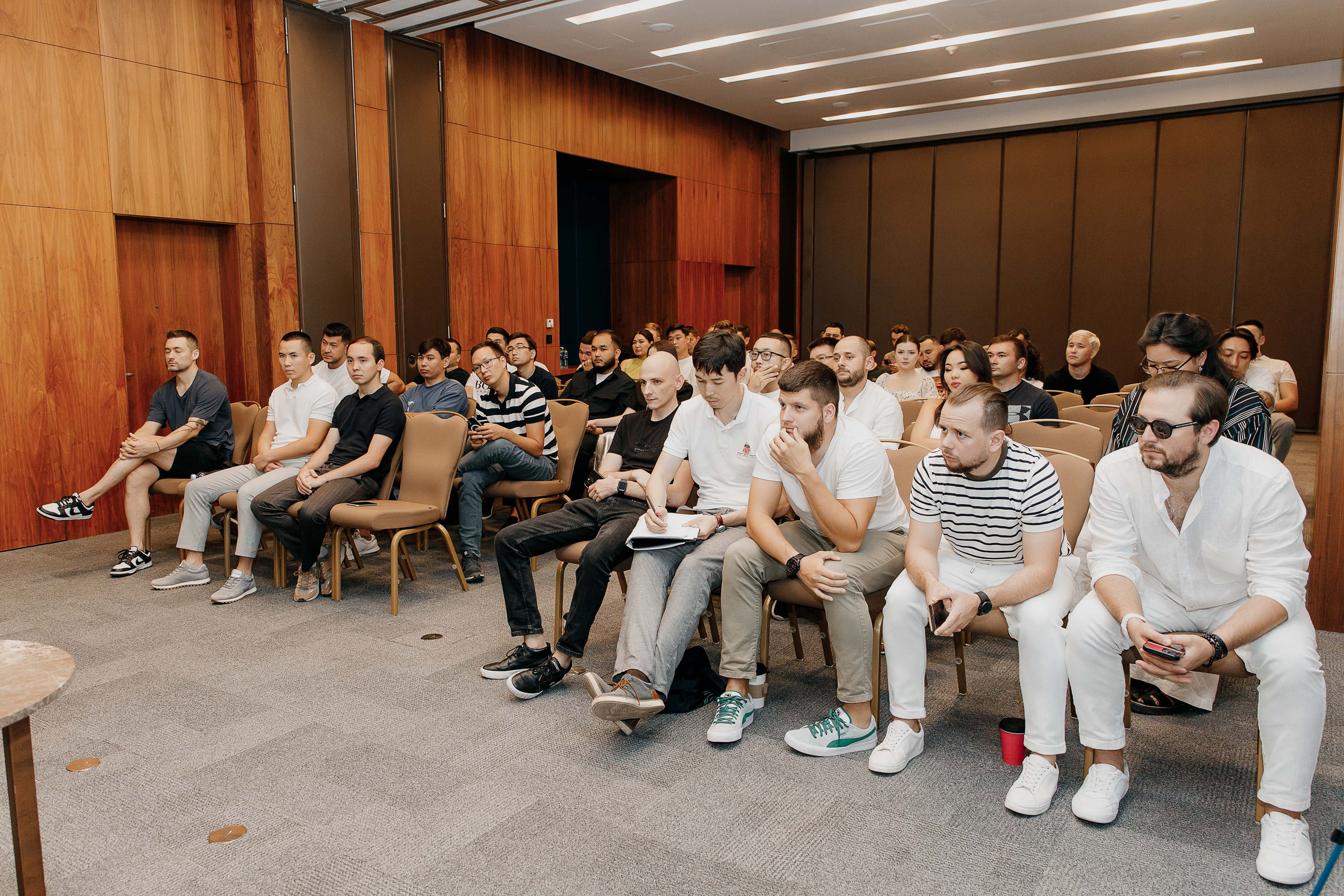 Конференции и форумы. Фотограф в Нур-Султан Лю-Гуной Руслан