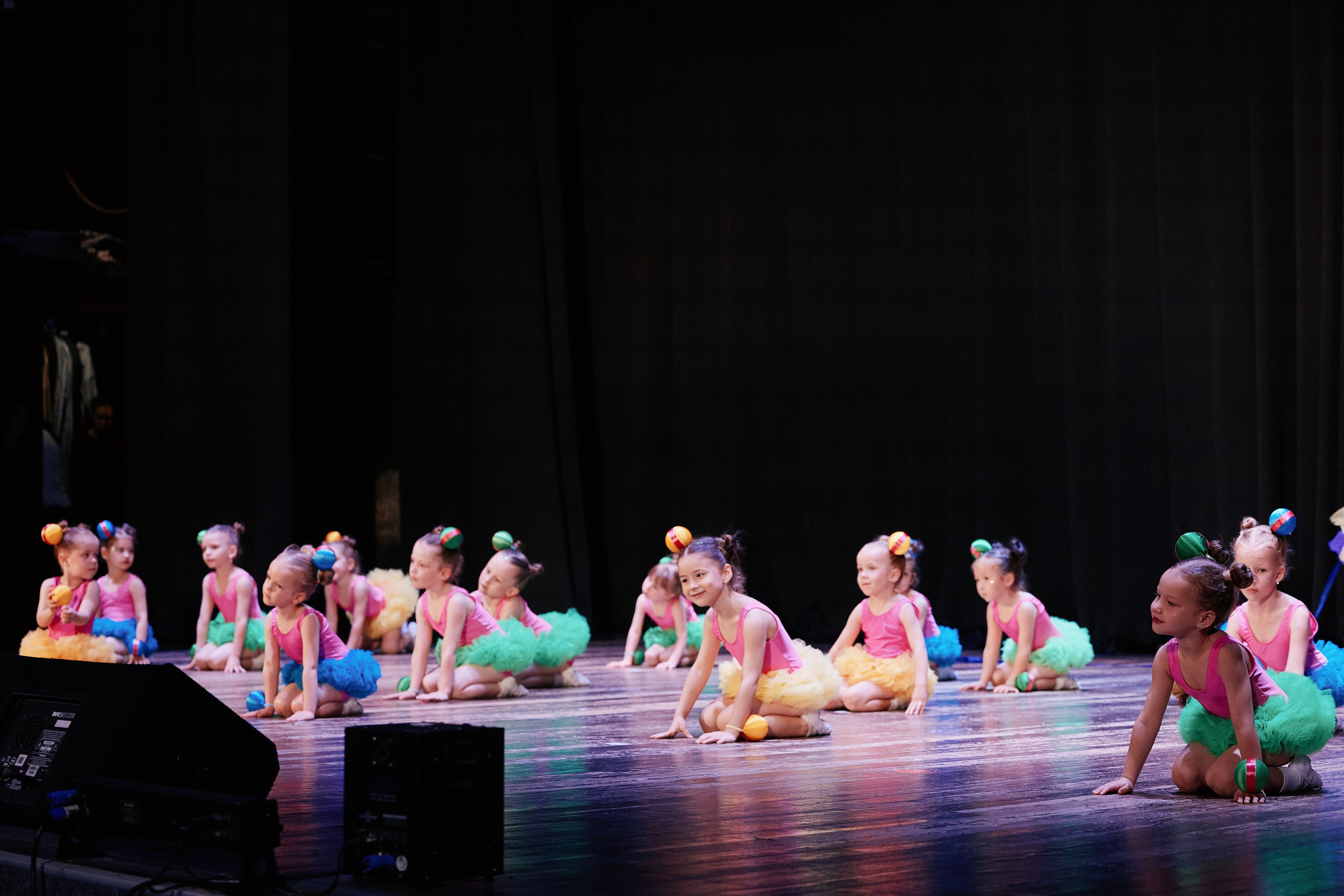 Концерт танцевальной студии Фиеста 08.06. Свадебный репортажный фотограф краснодар максим дремов дрёмов фотосессия студия цена