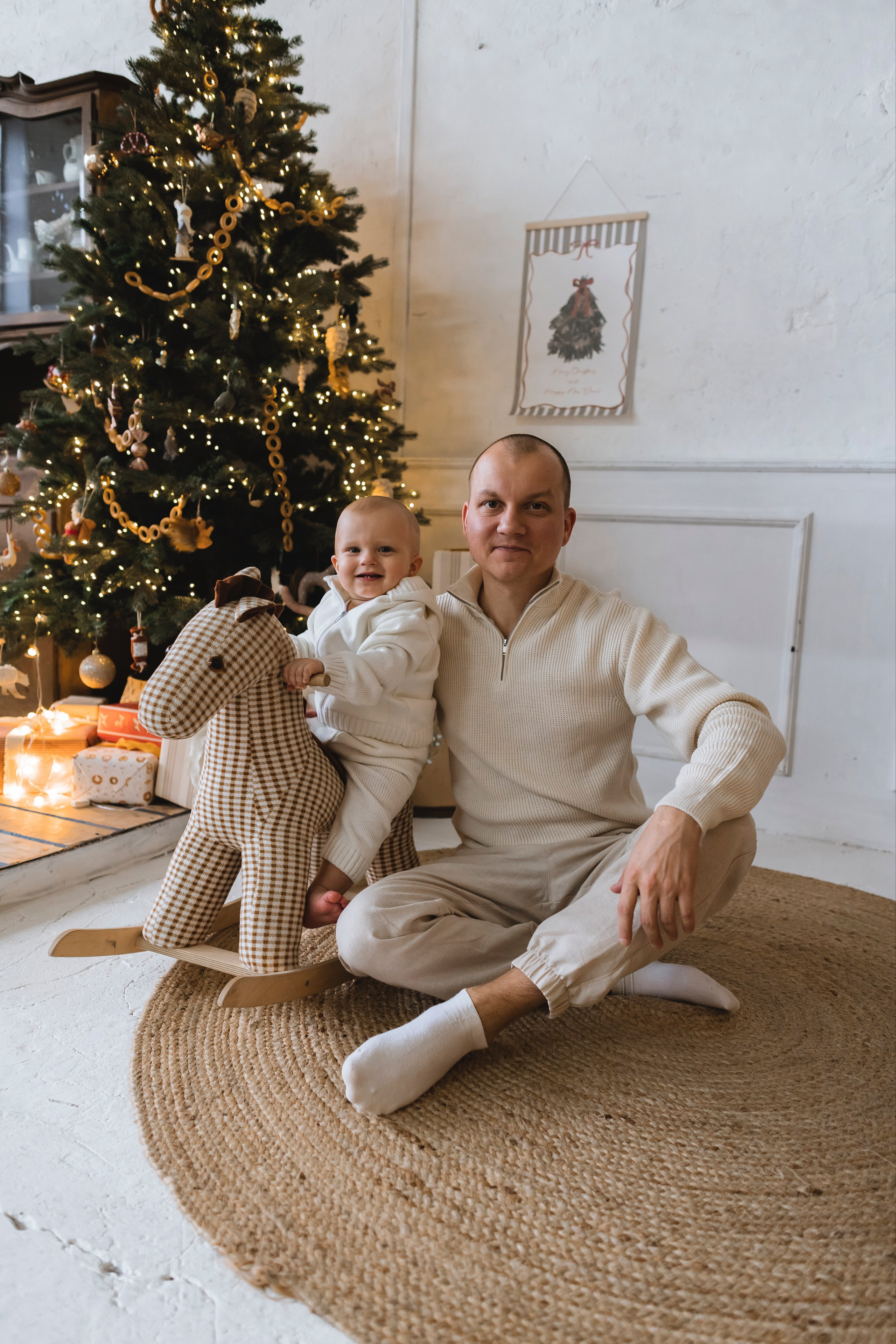 Марку годик. Женский и предметный фотограф