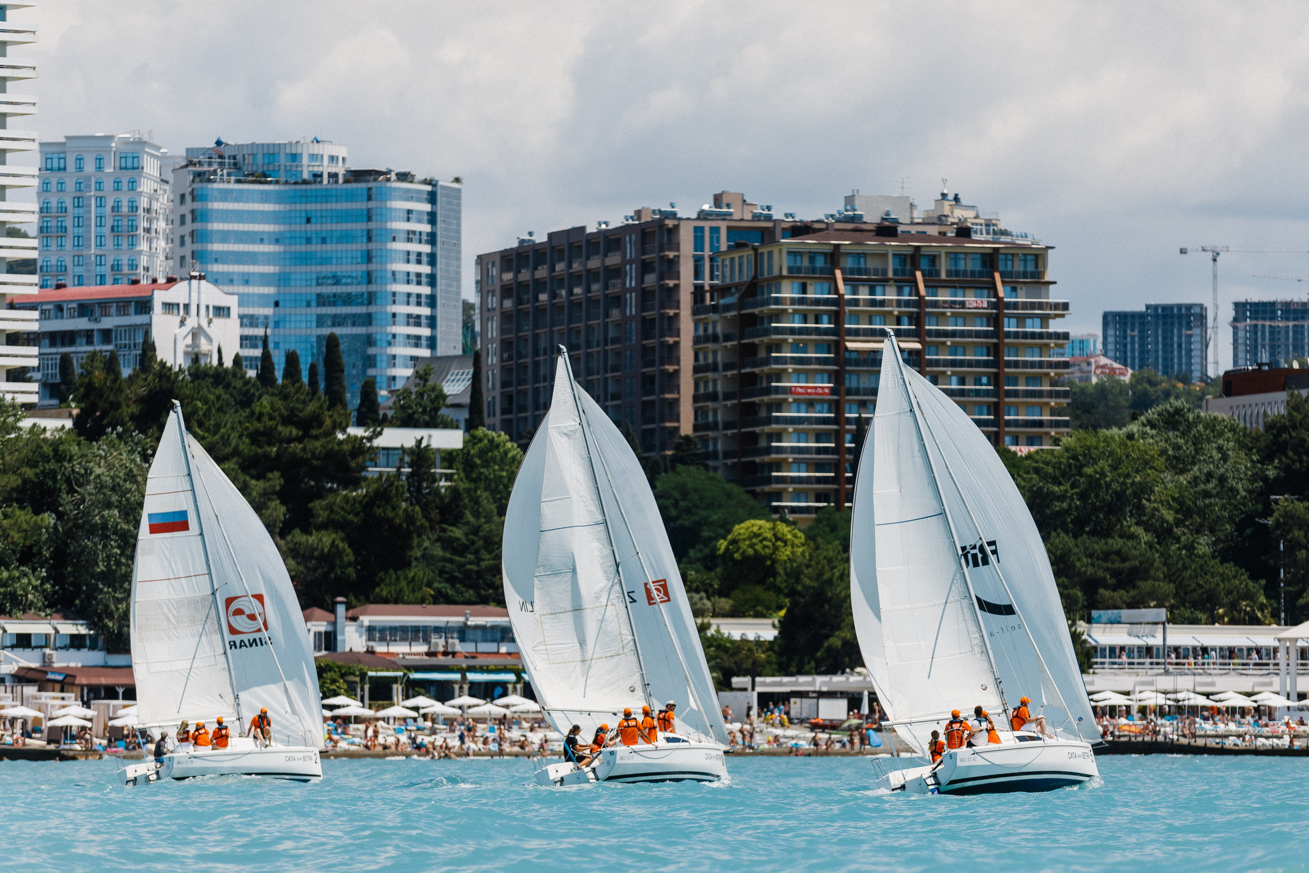 Корпоратив компании Винсент. Парусная регат. (Россия. Сочи 2022). Фотограф в Сочи, Репортажный фотограф Виктор Кочков-Филатов