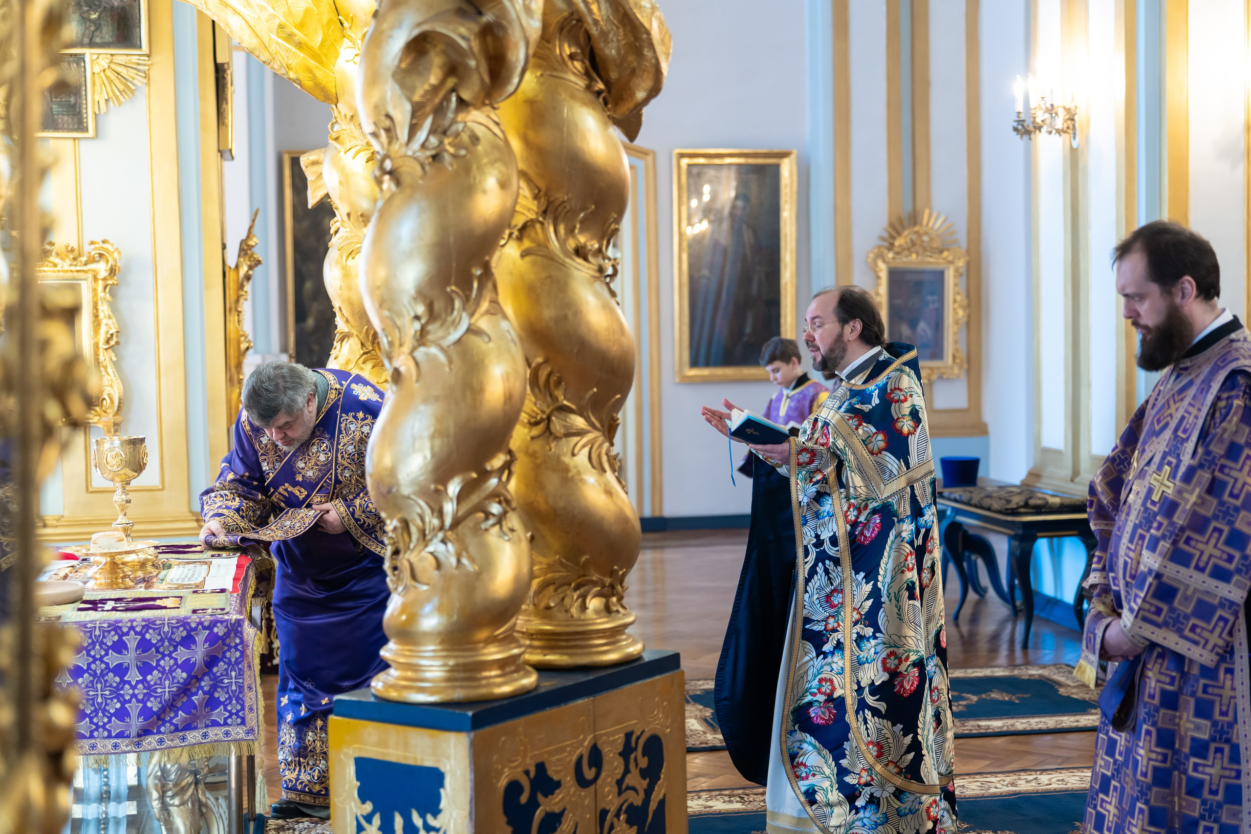 Неделя 4-я Великого поста, прп. Иоанна Лествичника. Святых сорока мучеников, в Севастийском озере мучившихся. НИКОЛО-БОГОЯВЛЕНСКИЙ МОРСКОЙ СОБОР