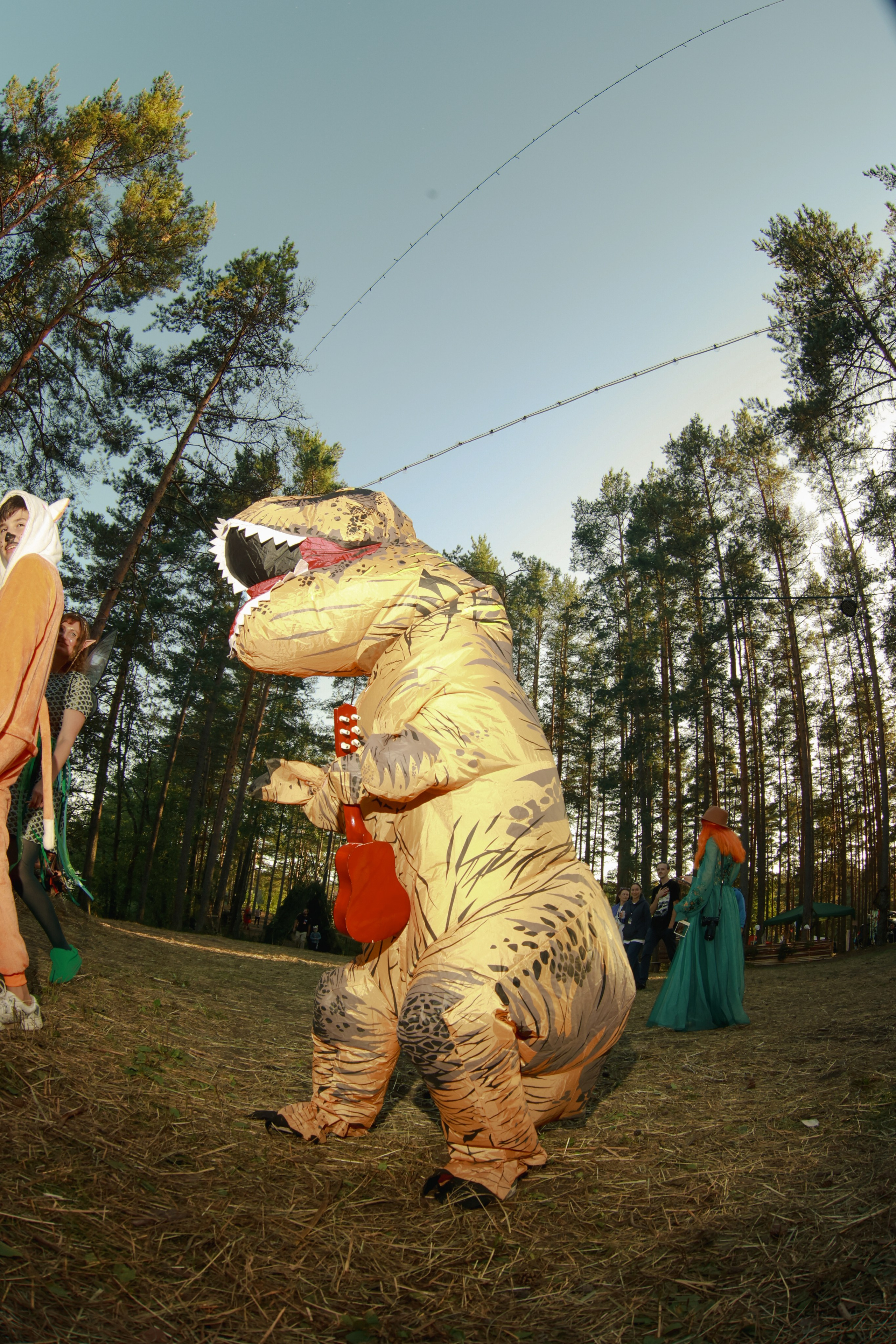 Фестиваль Hello Camper закрытие 2024. Репортажный и портретный фотограф в Санктпетербурге. Видиосъемка мероприятий в Санкт-Петербурге