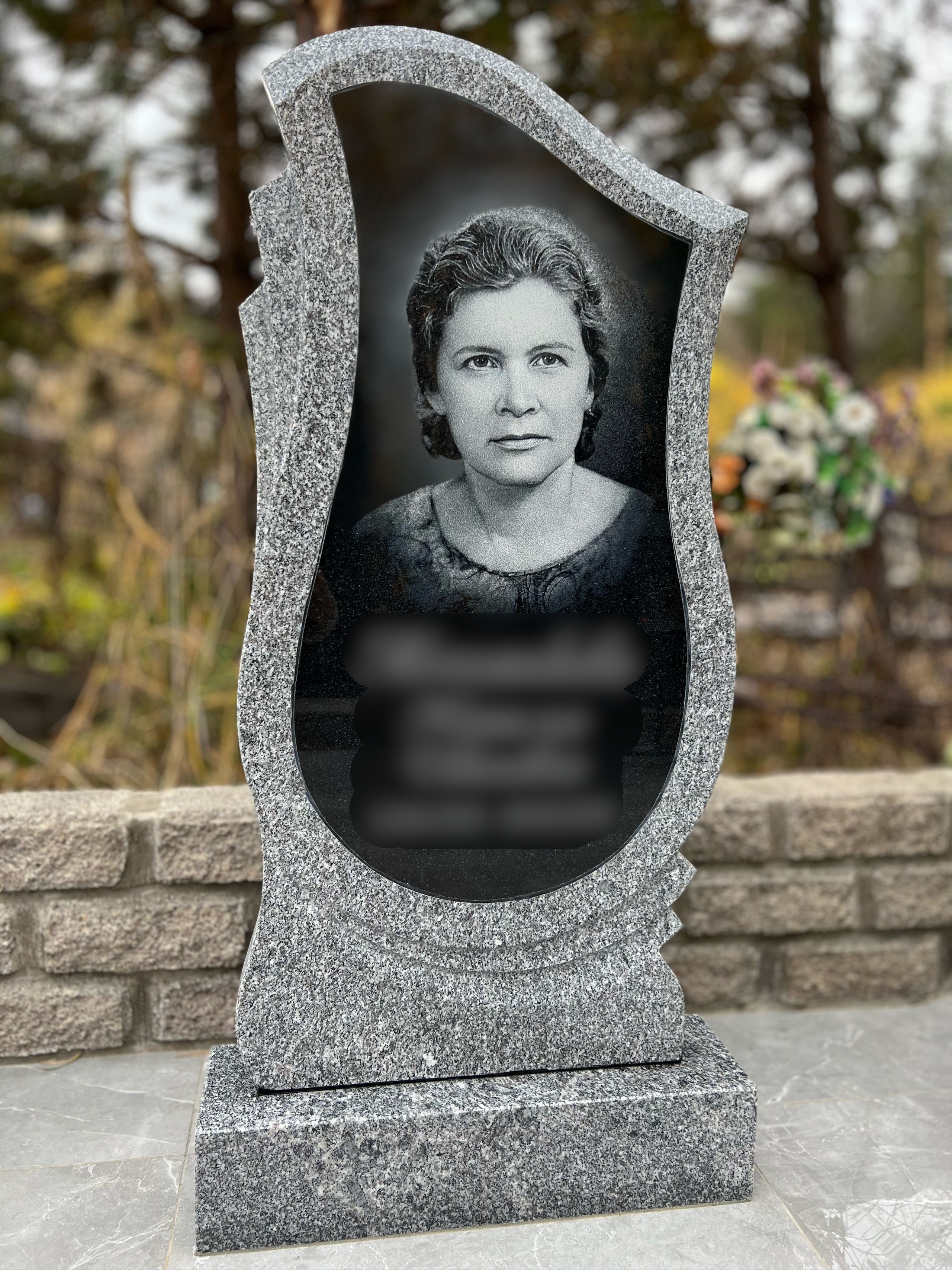 Гравировка от наших художников. ГРАНИТ26 Ритуальные услуги Железногорск. Благоустройство могил, продажа памятников