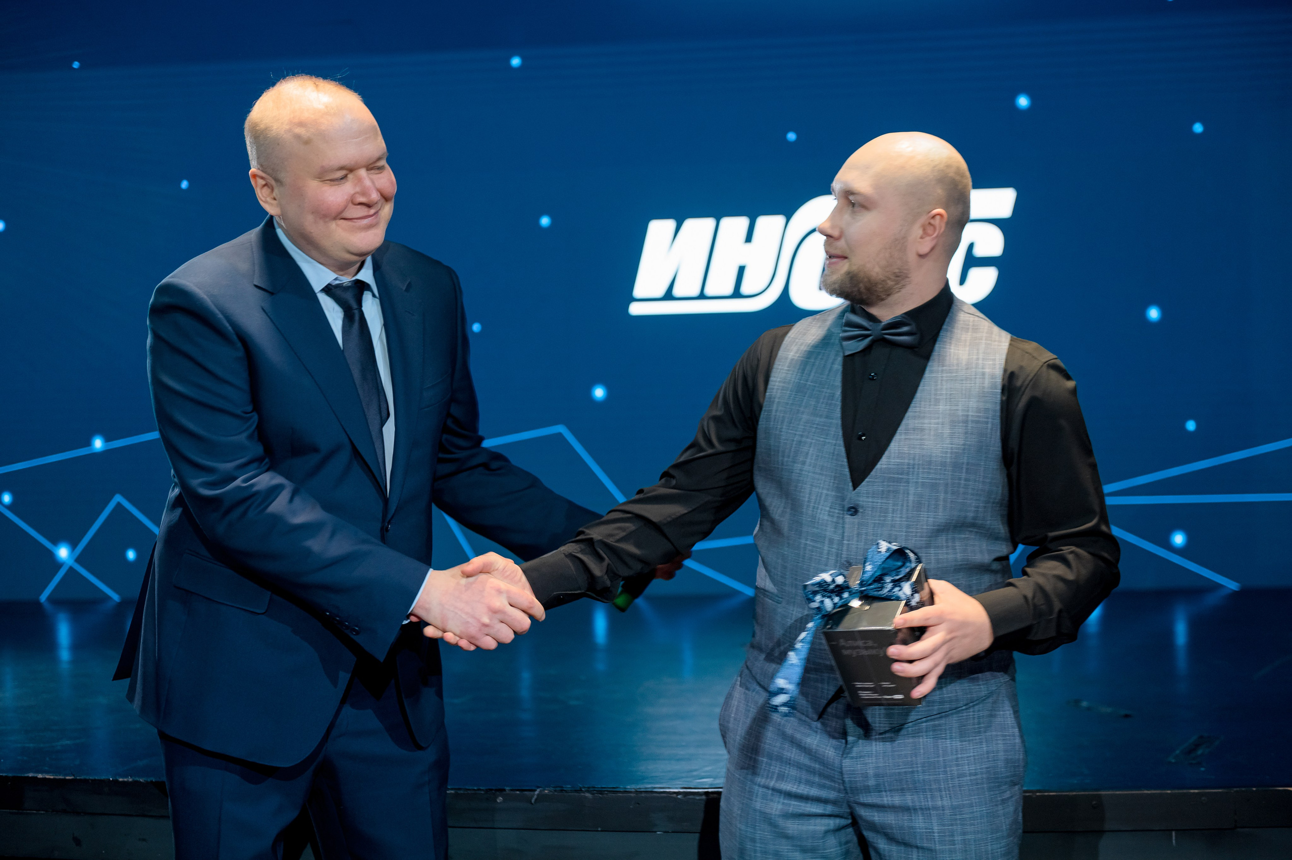 ИНСИС New Year Party. Фотограф Антон Малыхин