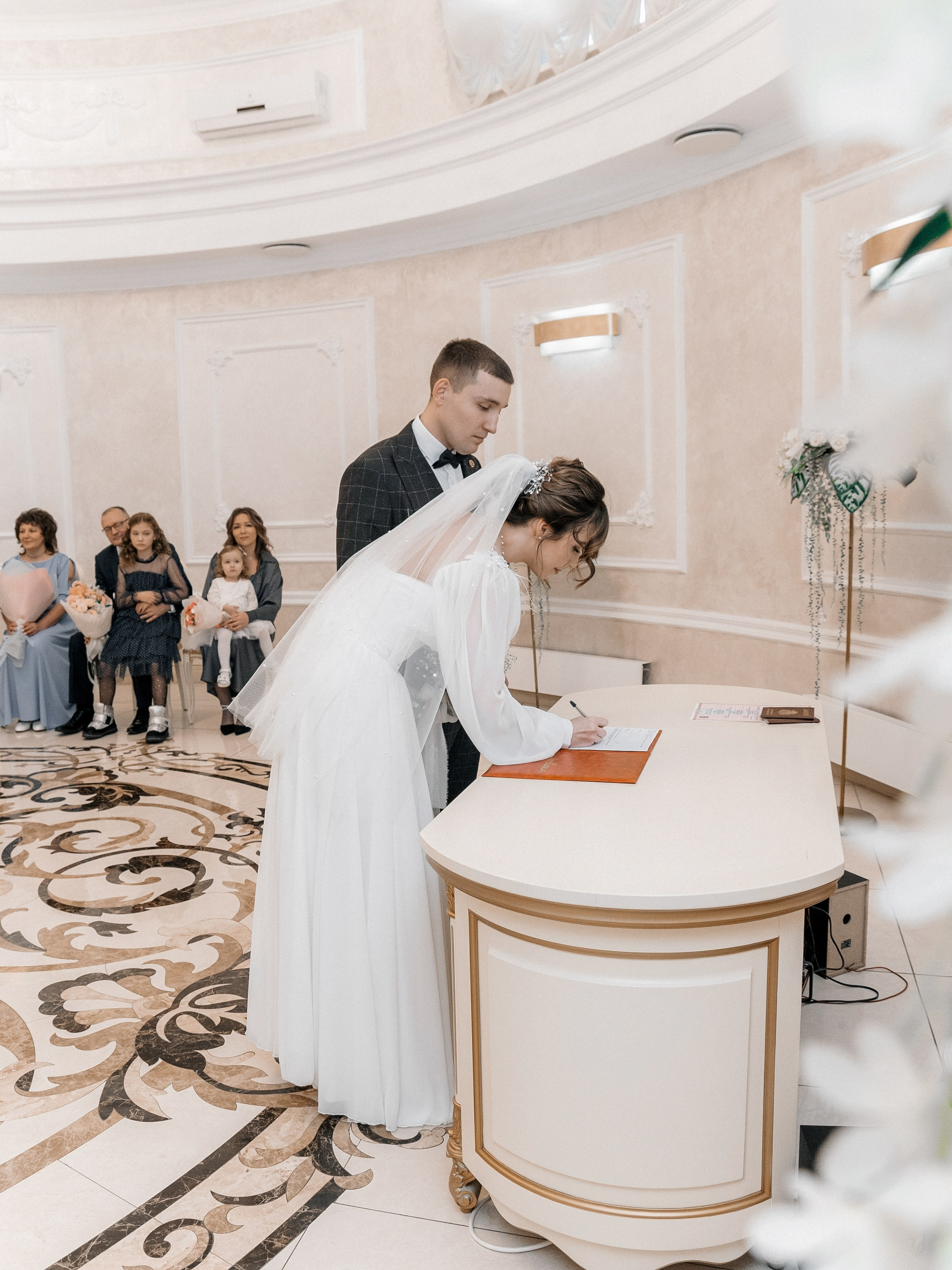 Лучший свадебный фотограф в Новосибирске | Создам ваш идеальный свадебный альбом. Семейный и свадебный фотограф в Новосибирске Иванова Яна