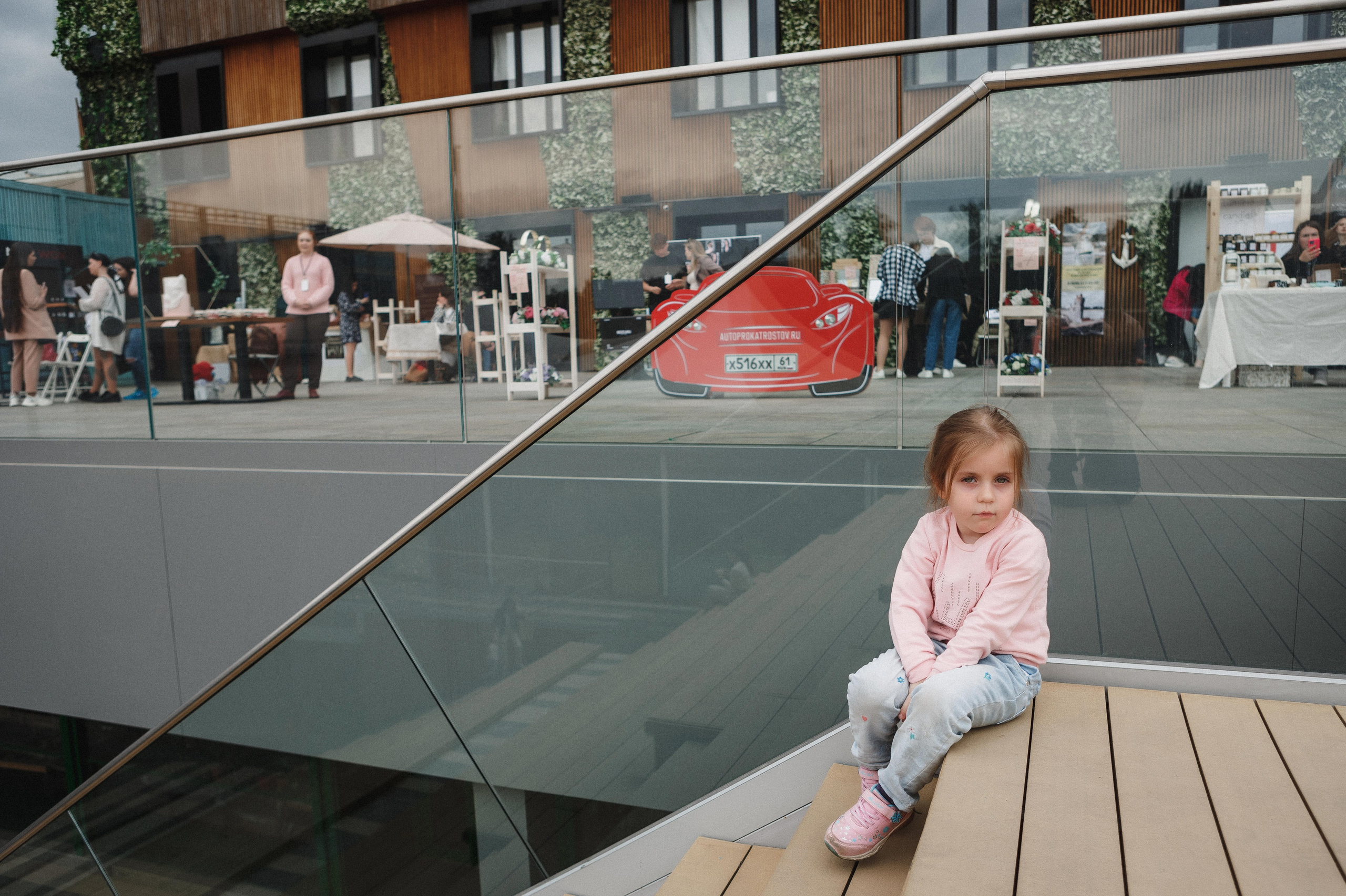 Моменты: Съёмка букета невесты в ТРЦ Большой, Ростов-на-Дону. Свадебный и семейный фотограф в Таганроге Бакарюк Антон