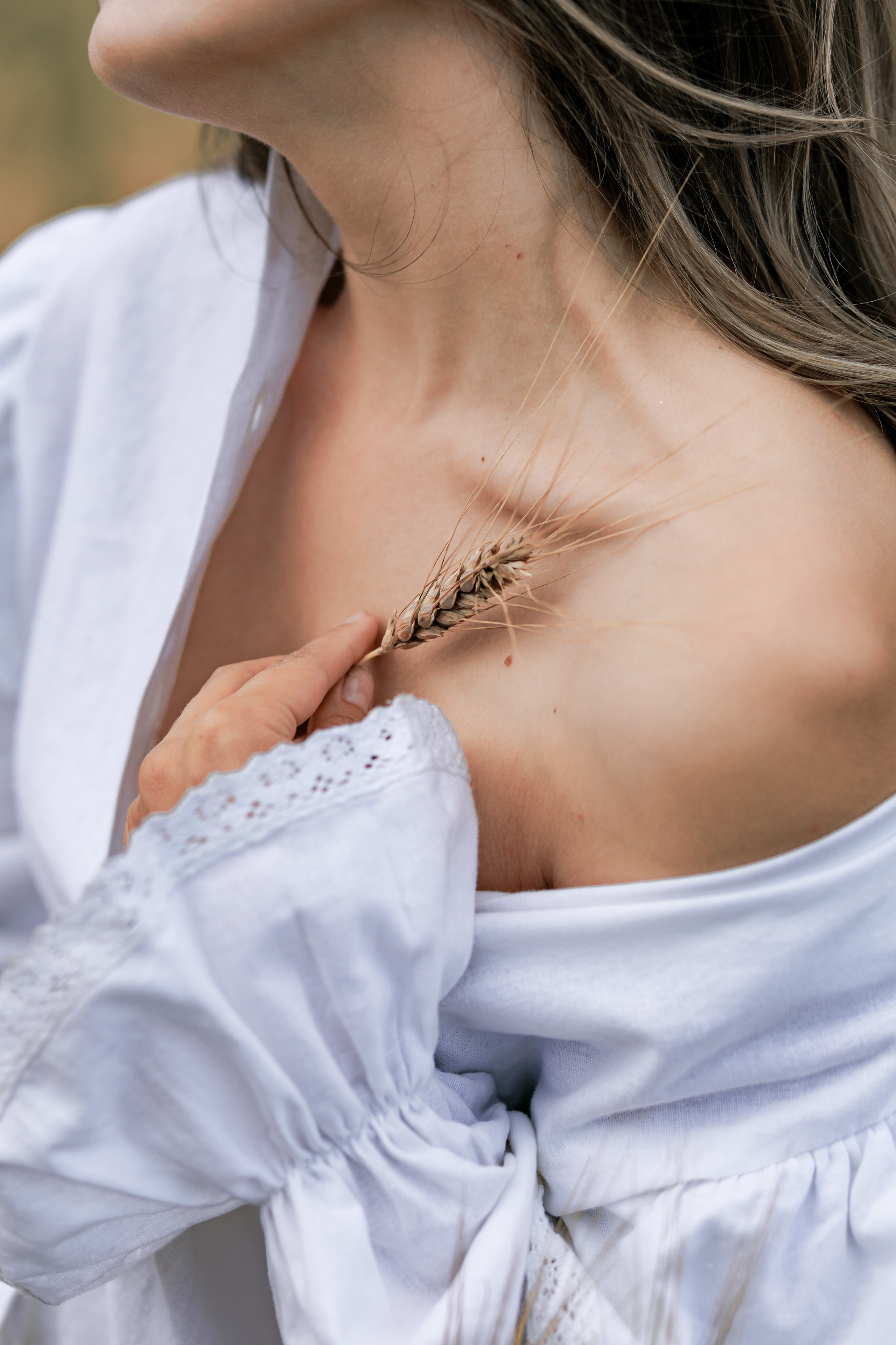 Татьяна в поле. Ирина Мезенцева | Женский и предметный фотограф | г. Омск