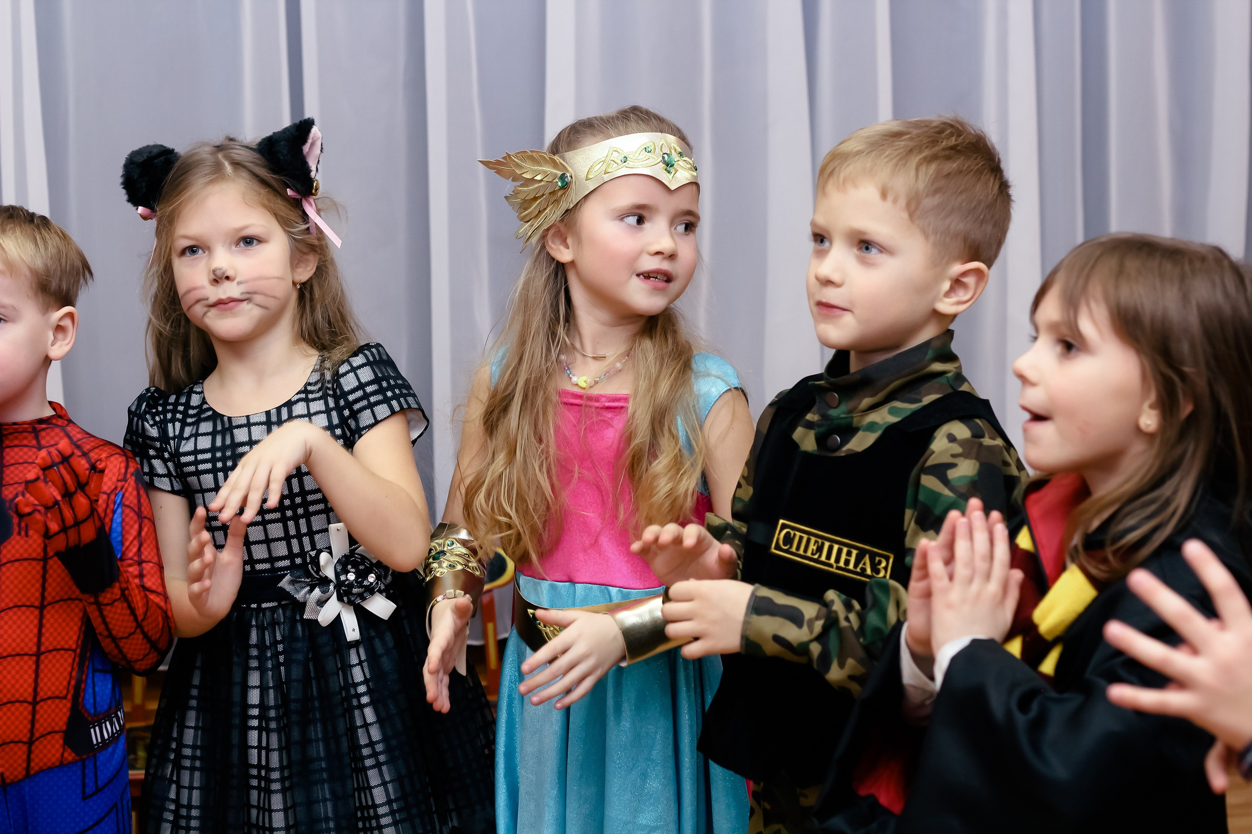 Новогодний утренник. Фотограф Великий Новгород Татьяна Чиглинцева