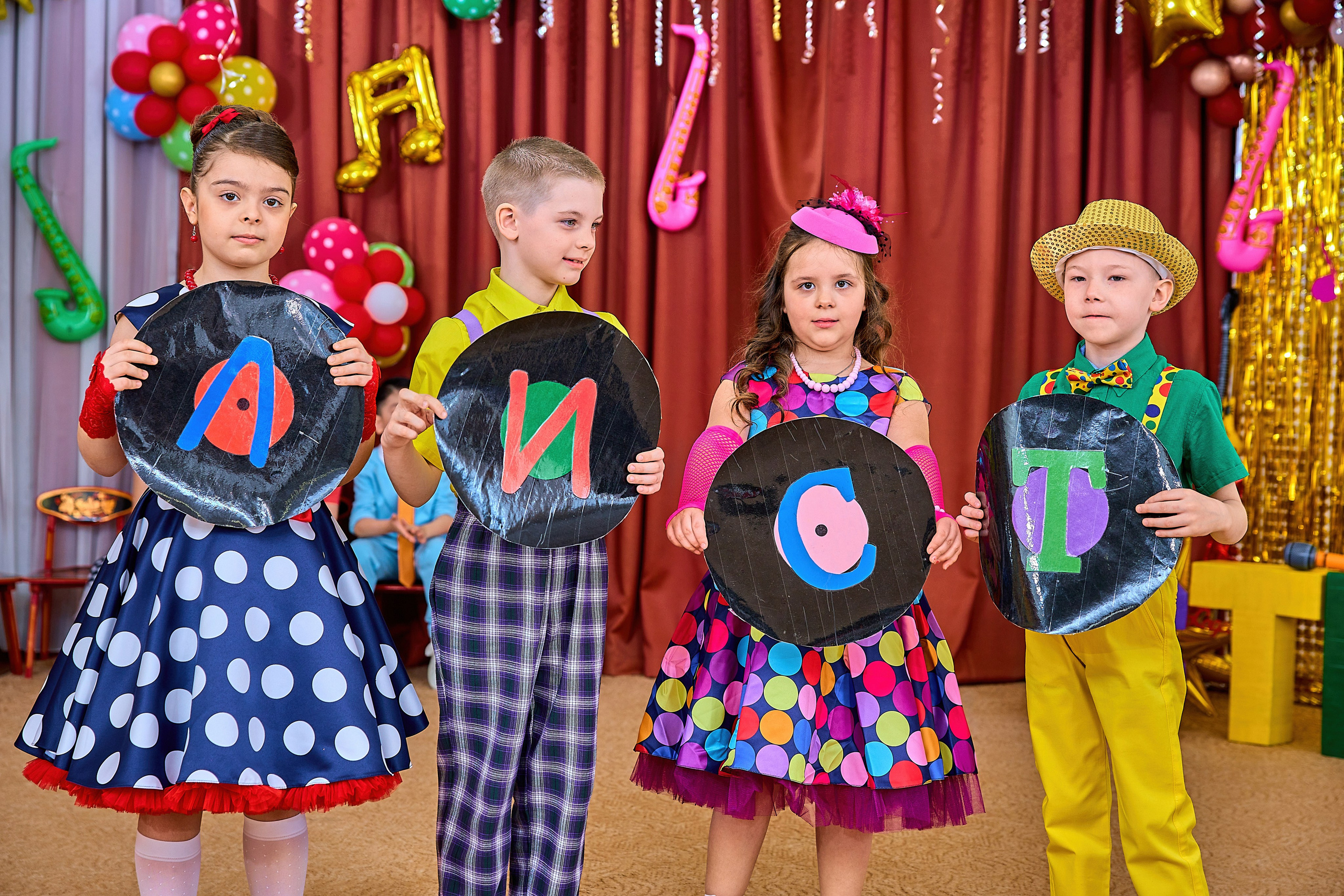 Фотосъёмка выпускного утренника в детском саду. Выпускные альбомы в Москве фотограф Алина Пащук