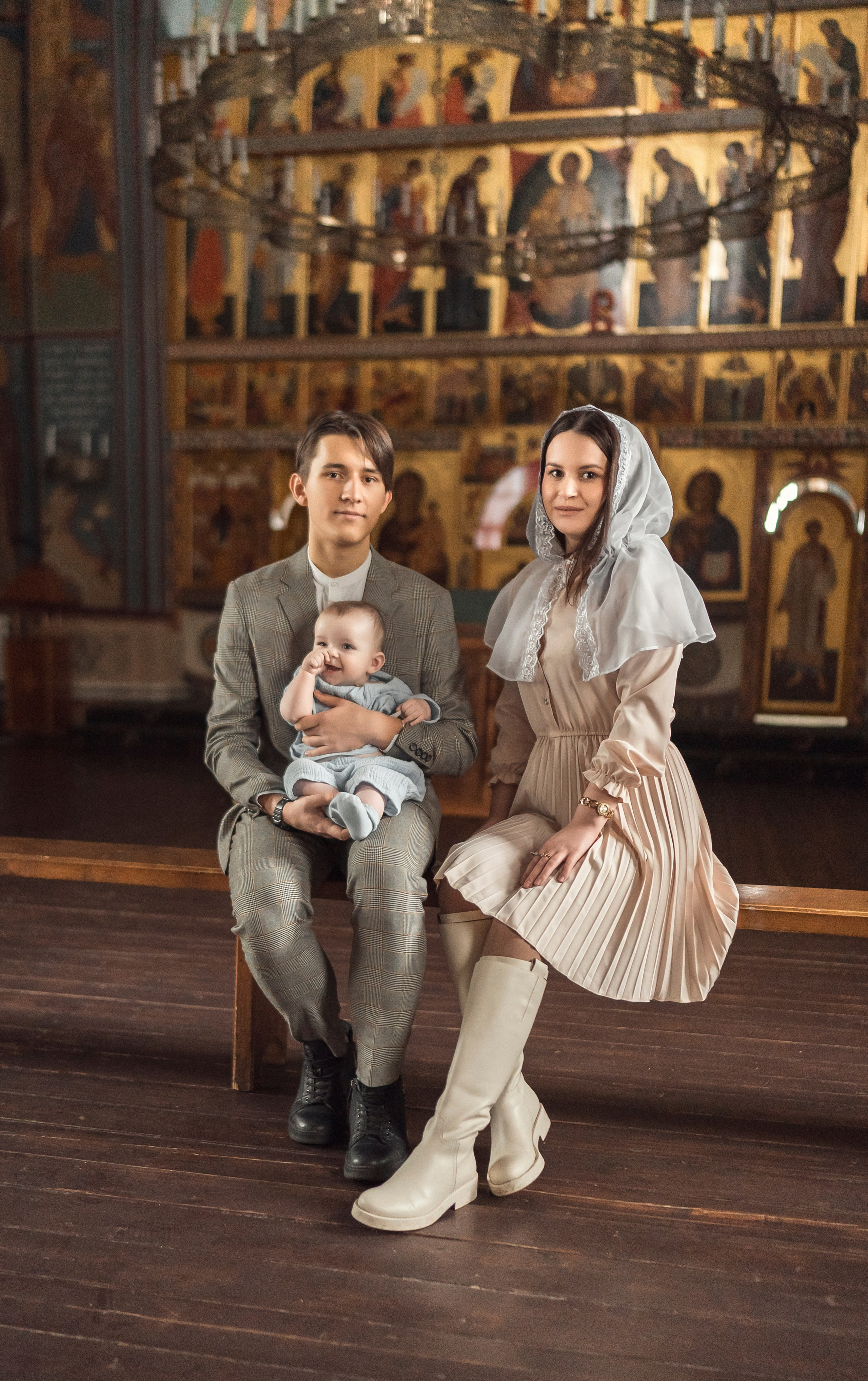 Крещение Демьяна. Успенское. Семейный фотограф и фотограф на таинства в Москве Юлия Калайджян