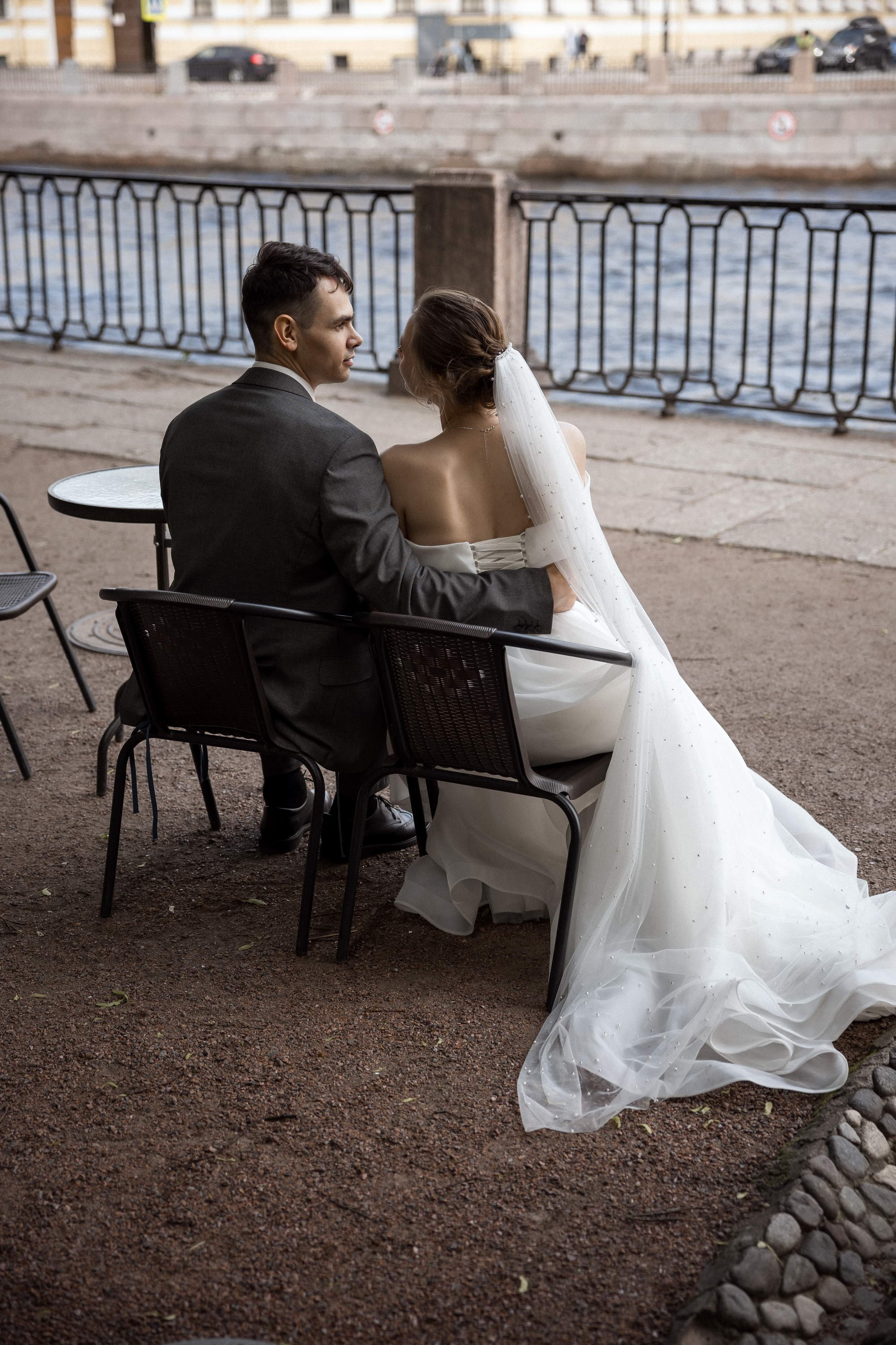 Искренняя любовь. Свадебный фотограф Игорь Брундасов 8PHOTO на свадьбу венчание загс СПб