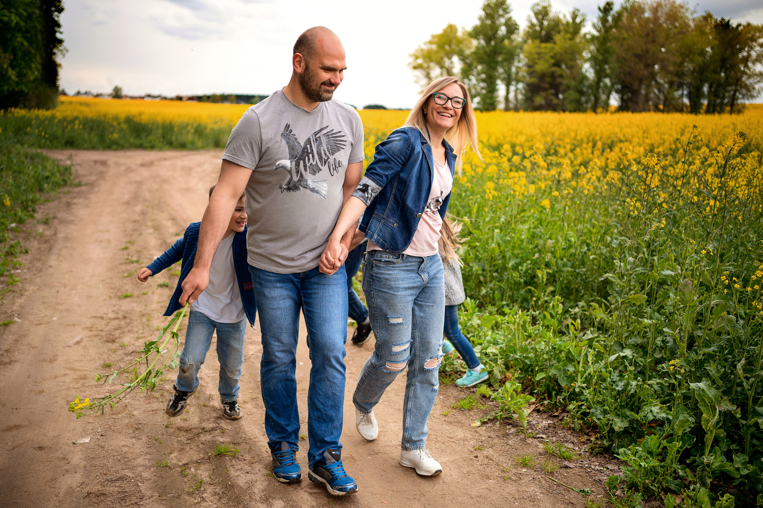 Прогулки в рапсе. Семейный и свадебный фотограф Минск, Беларусь Анна Орловская