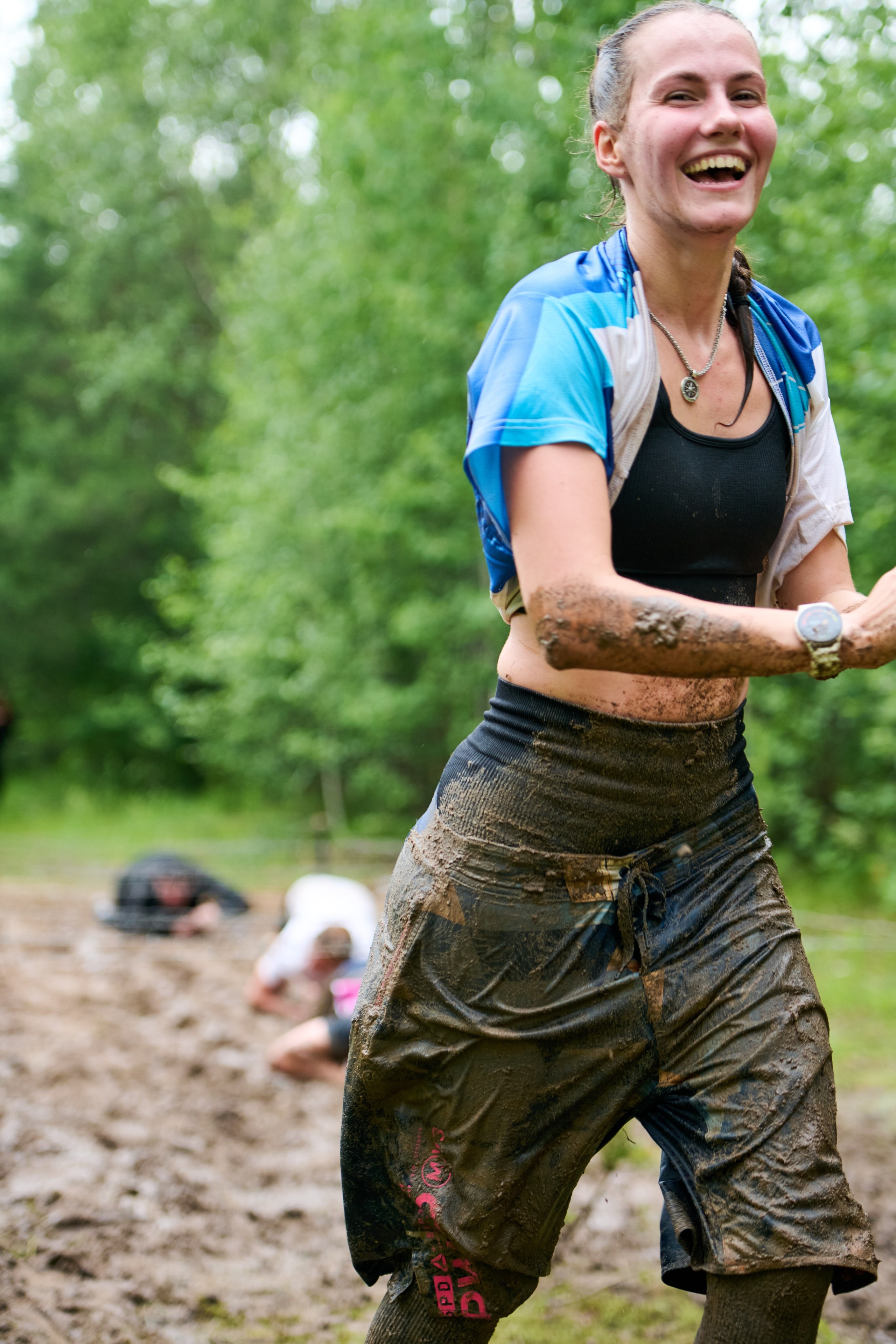 Фоторепортаж с забега Стальной характер в Сургуте, 5 июля 2025. Репортажный и семейный фотограф — Шелихов Сергей