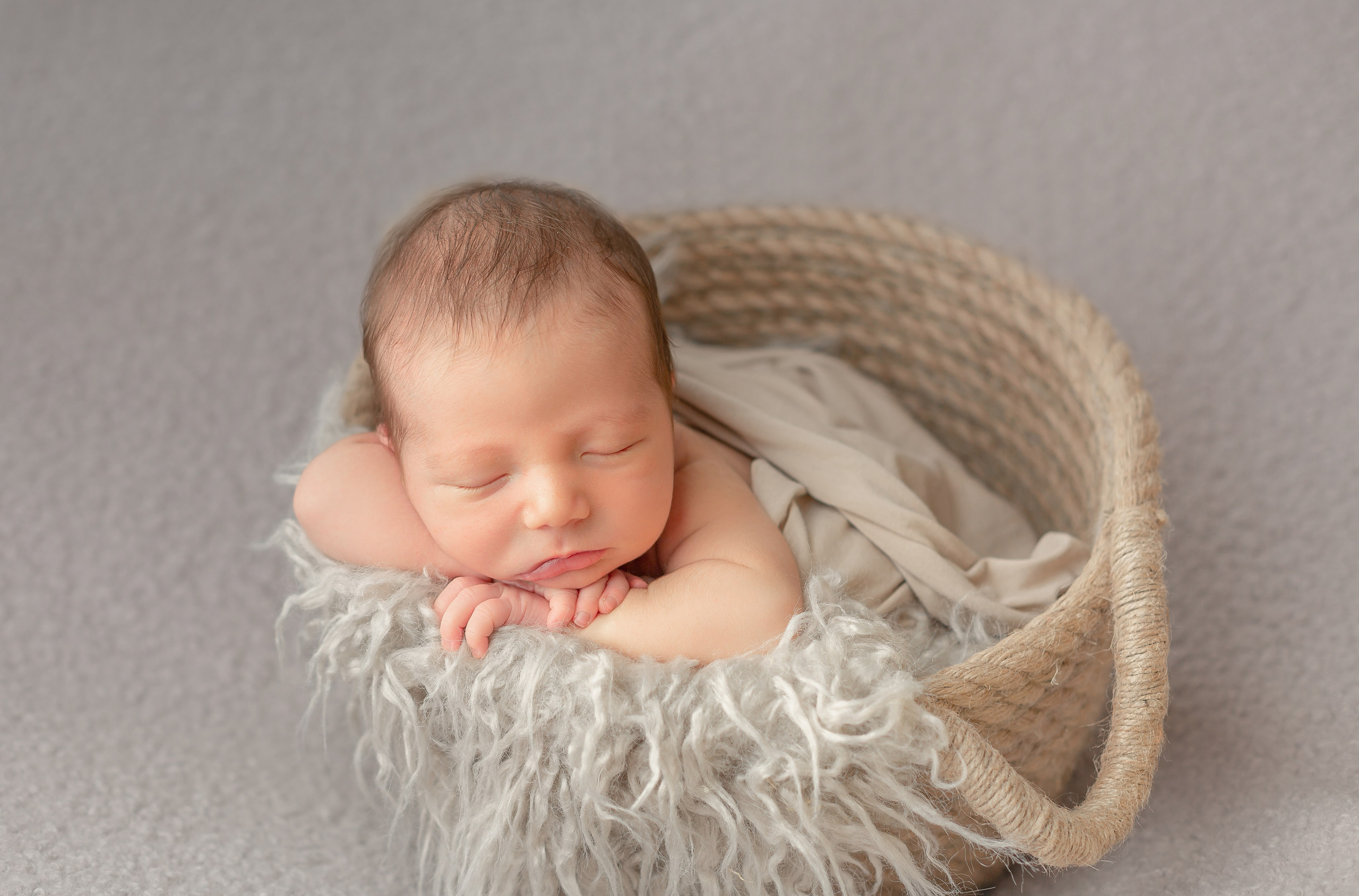 Новорожденные. Фотограф новорожденных в Симферополе Эльмира тизе