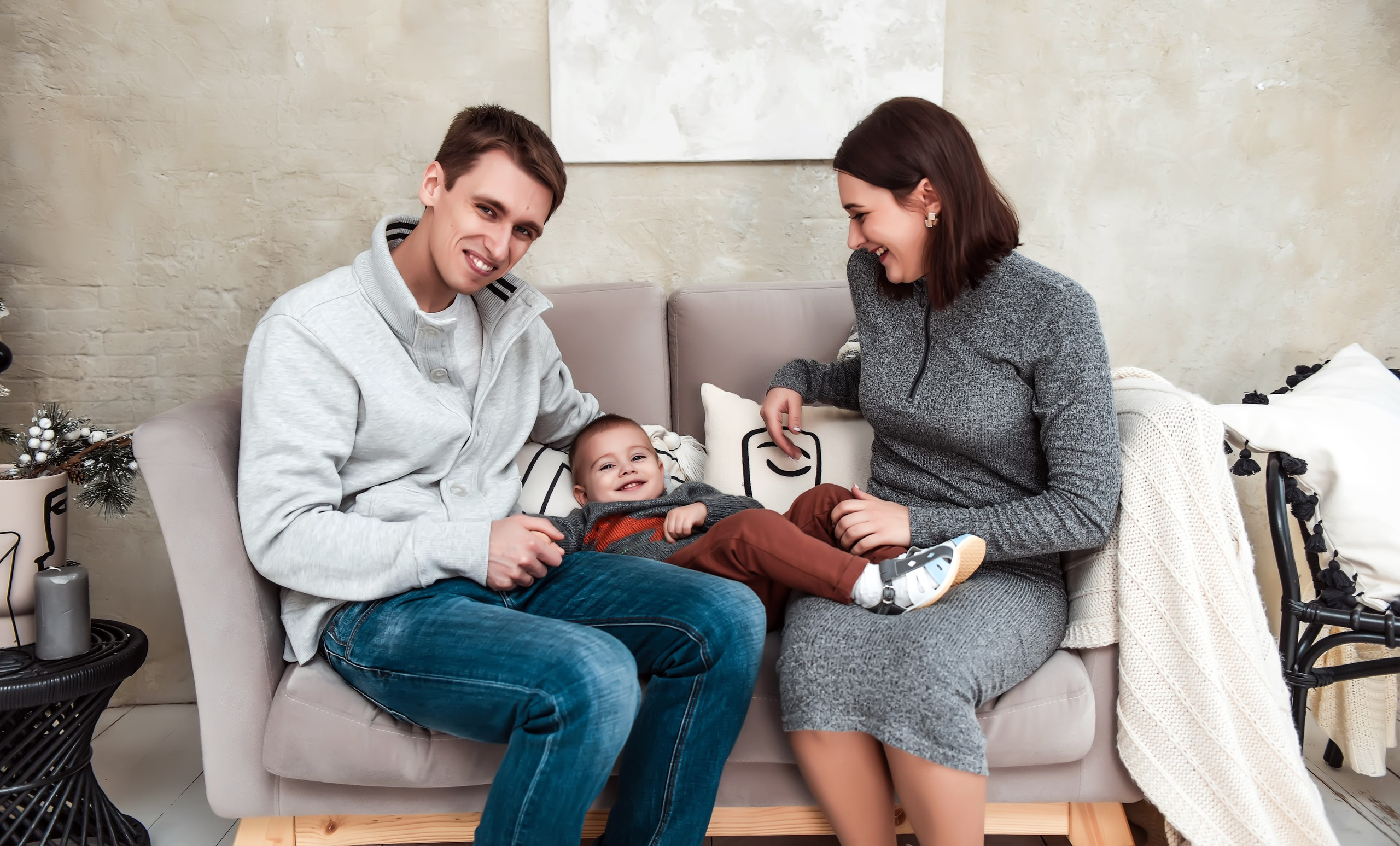 Новогодняя семейная. Свадебный, семейный, детский, контент фотограф в Омске Максим Ильин