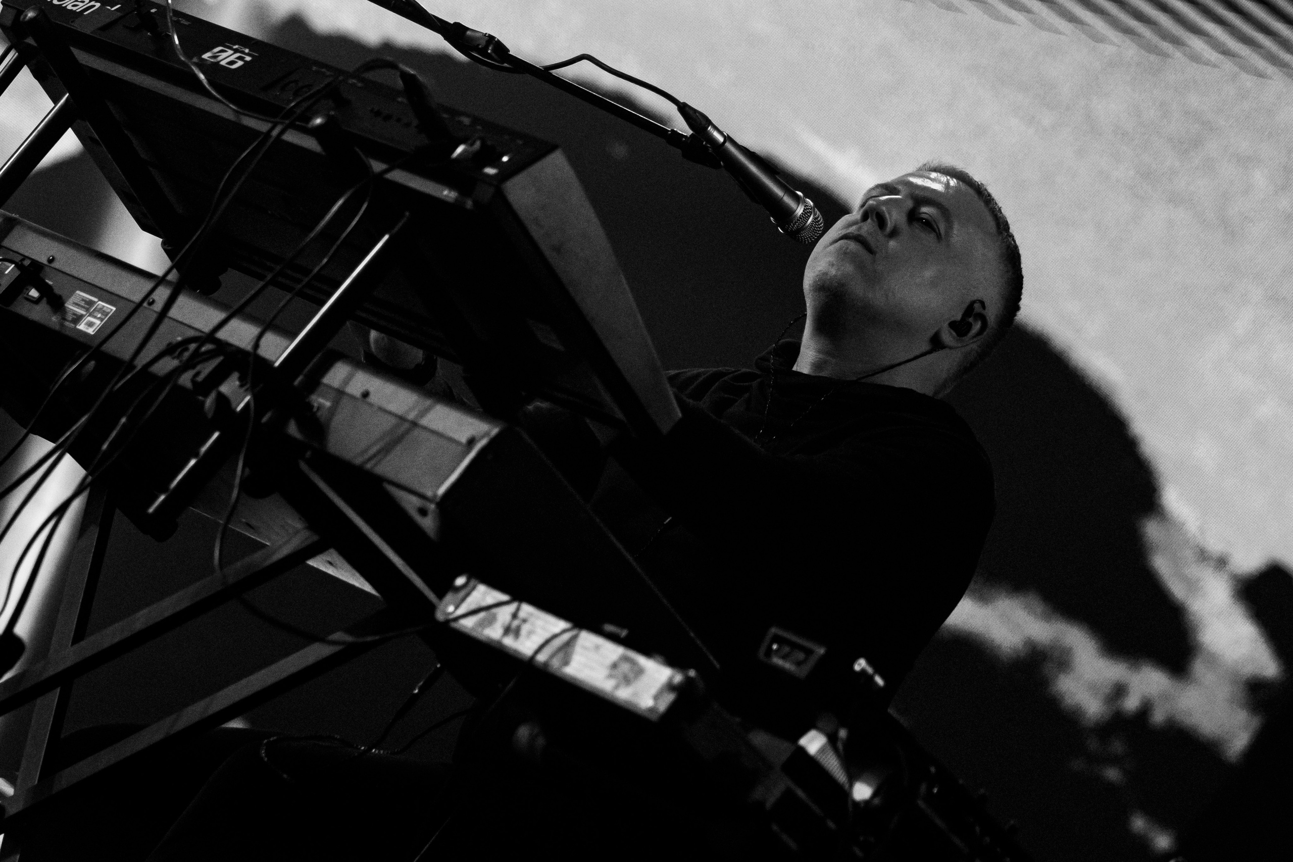 Вадим Самойлов | Брат-2: Живой Soundtrack | МТС Live Холл. Концертный фотограф Михальченкова Алёна | Москва