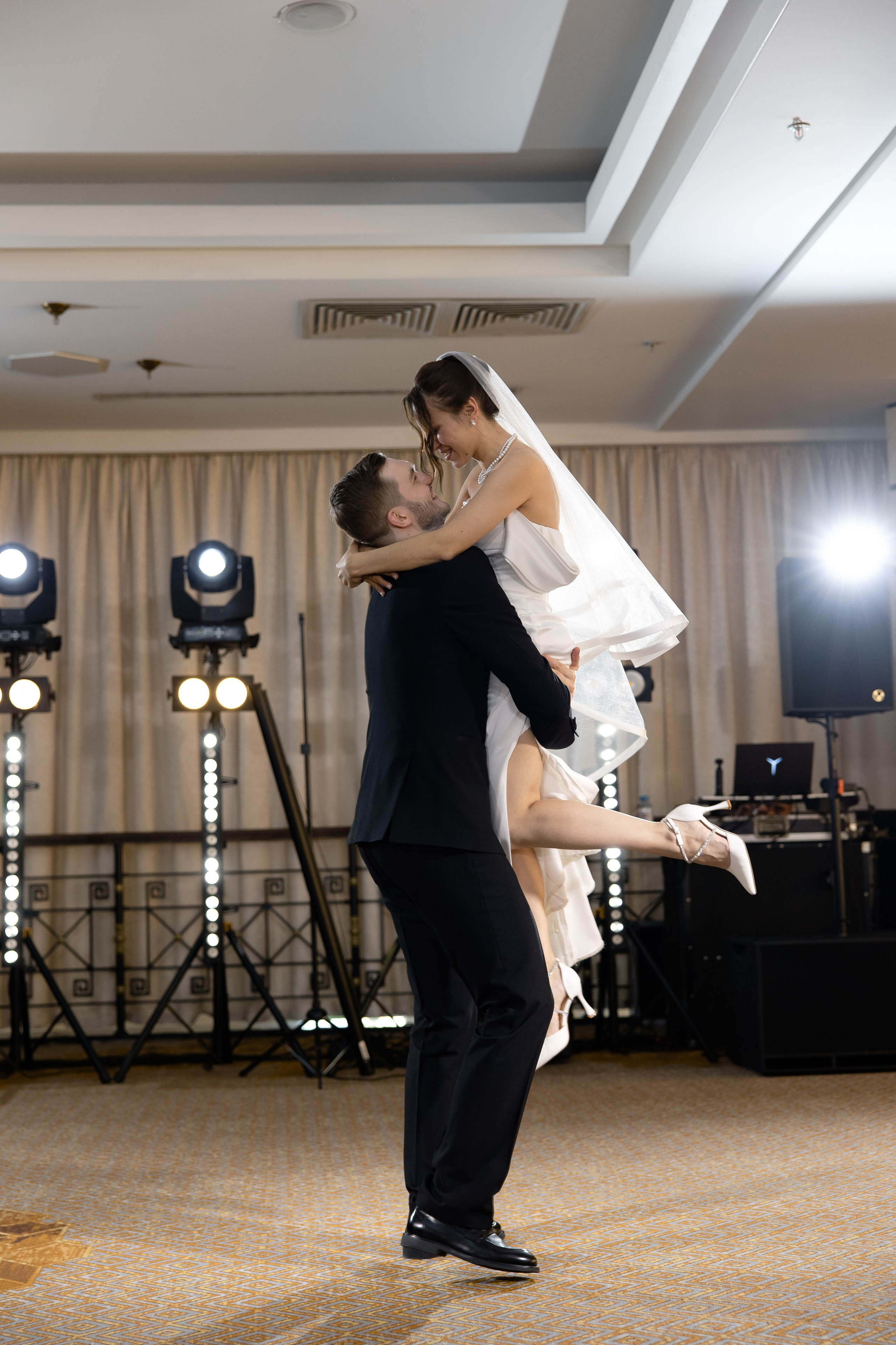 Антон и Вика. Свадебный и семейный фотограф в Новосибирске Наталья Зорина