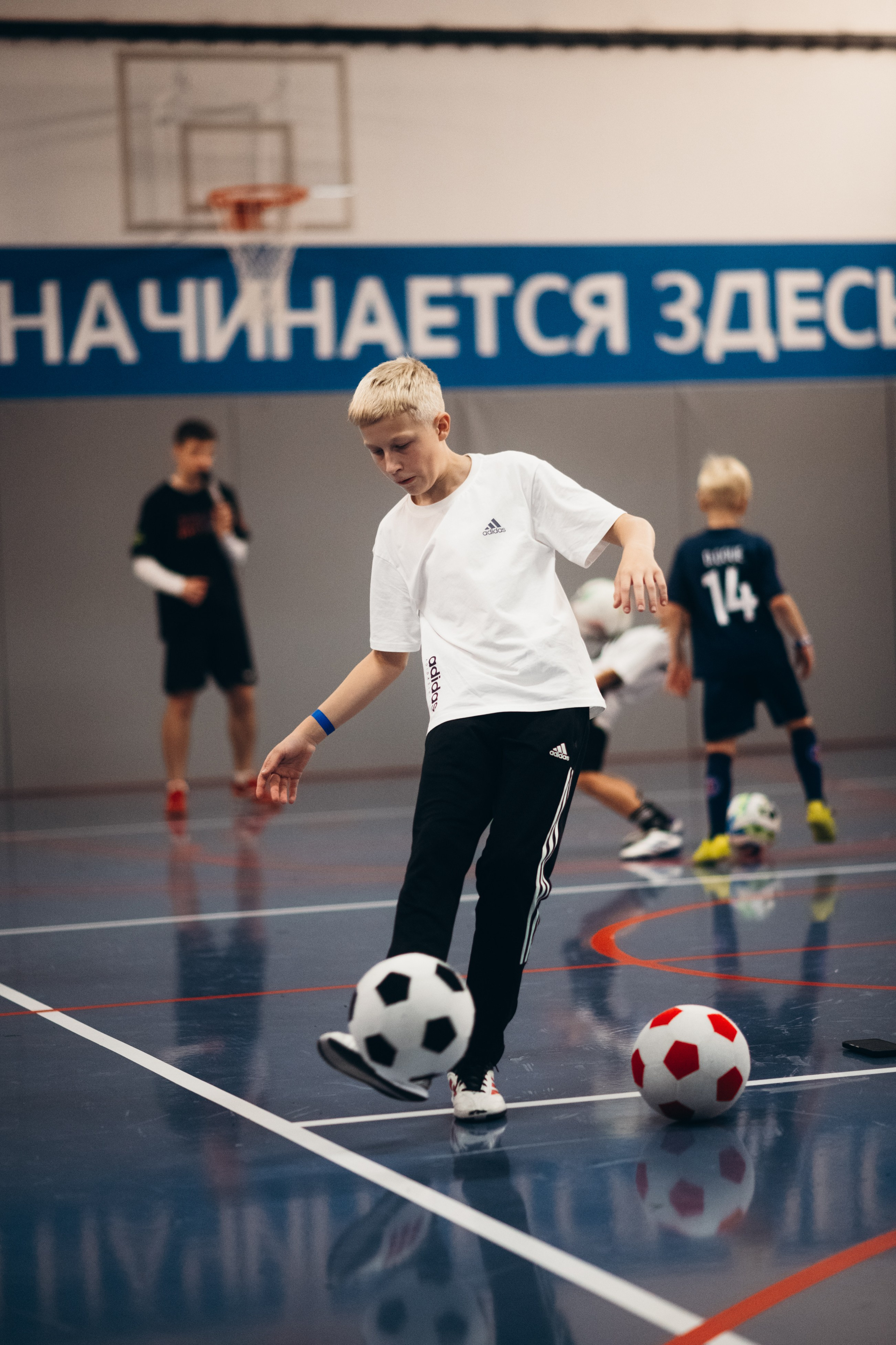 Турнир по футбольному фристайлу, панне и теннисболу