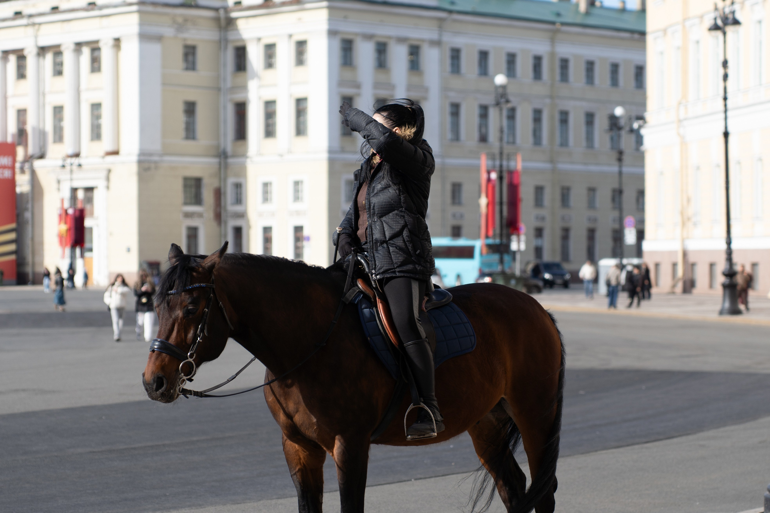 Фотопрогулка с Дианой и Дмитрием | 06.05.2026 | Санкт-Петербург. Артем Шилкин @oguzian. Дизайн. Репортажи. Уличные и пейзажные фото. Работаю в Калининграде, Санкт-Петербурге, Москве
