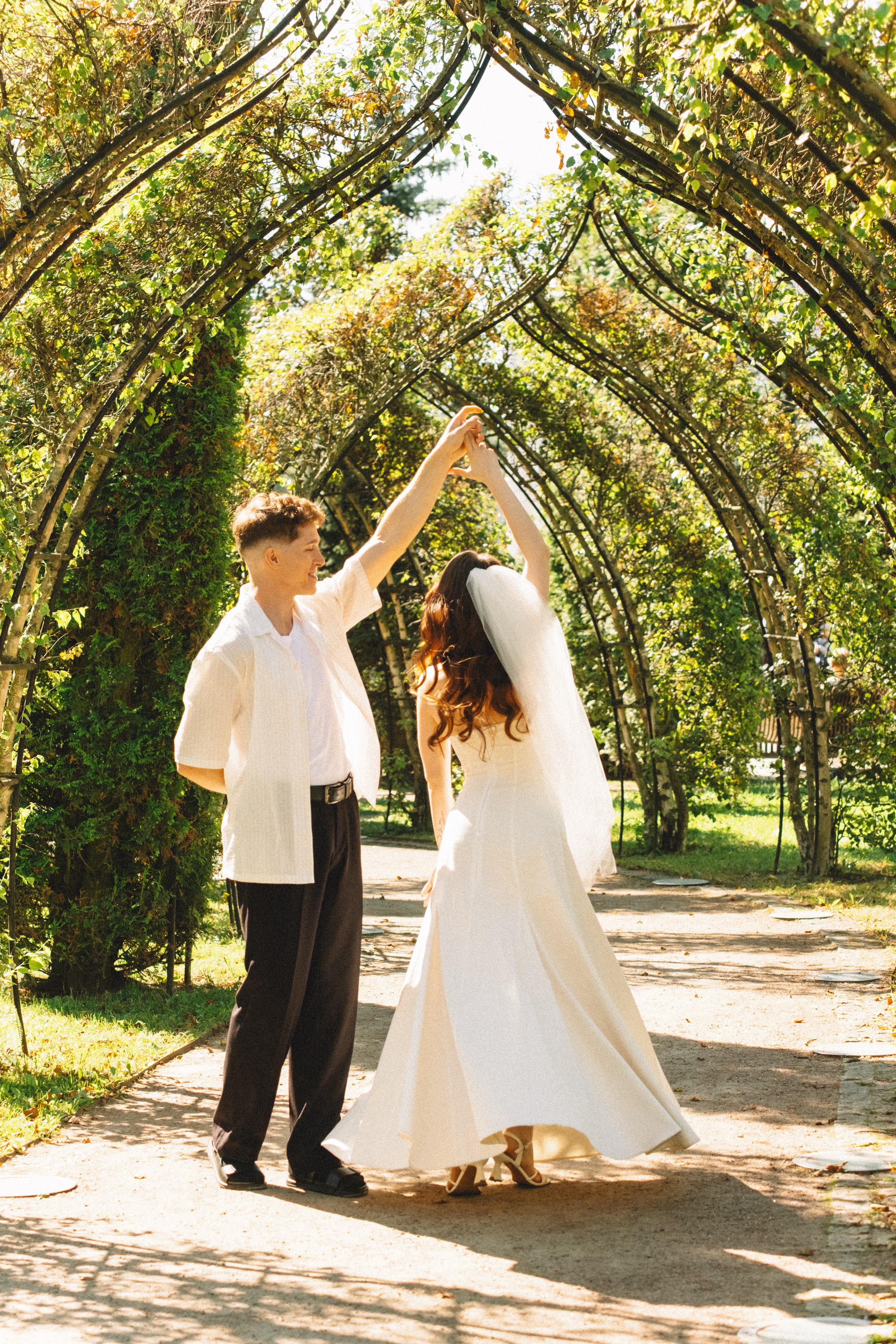 СВАДЕБНАЯ СЬЕМКА В ПЕТЕРГОФЕ И СЬЕМКА РЕПОРТАЖА В ЗАГСЕ ПЕТЕРГОФА. Профессиональный фотограф, Санкт-Петербург — Виктория Богомолова